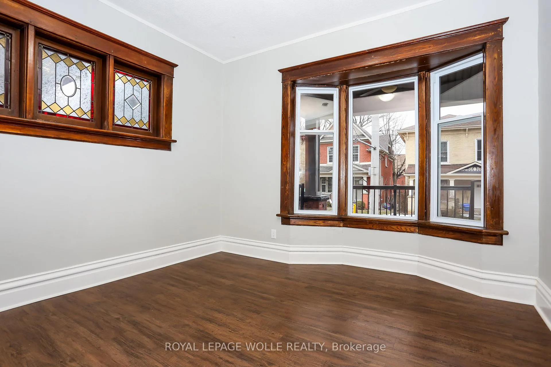 Photo 9 of 94 Scott Street, Kitchener — HOMEH