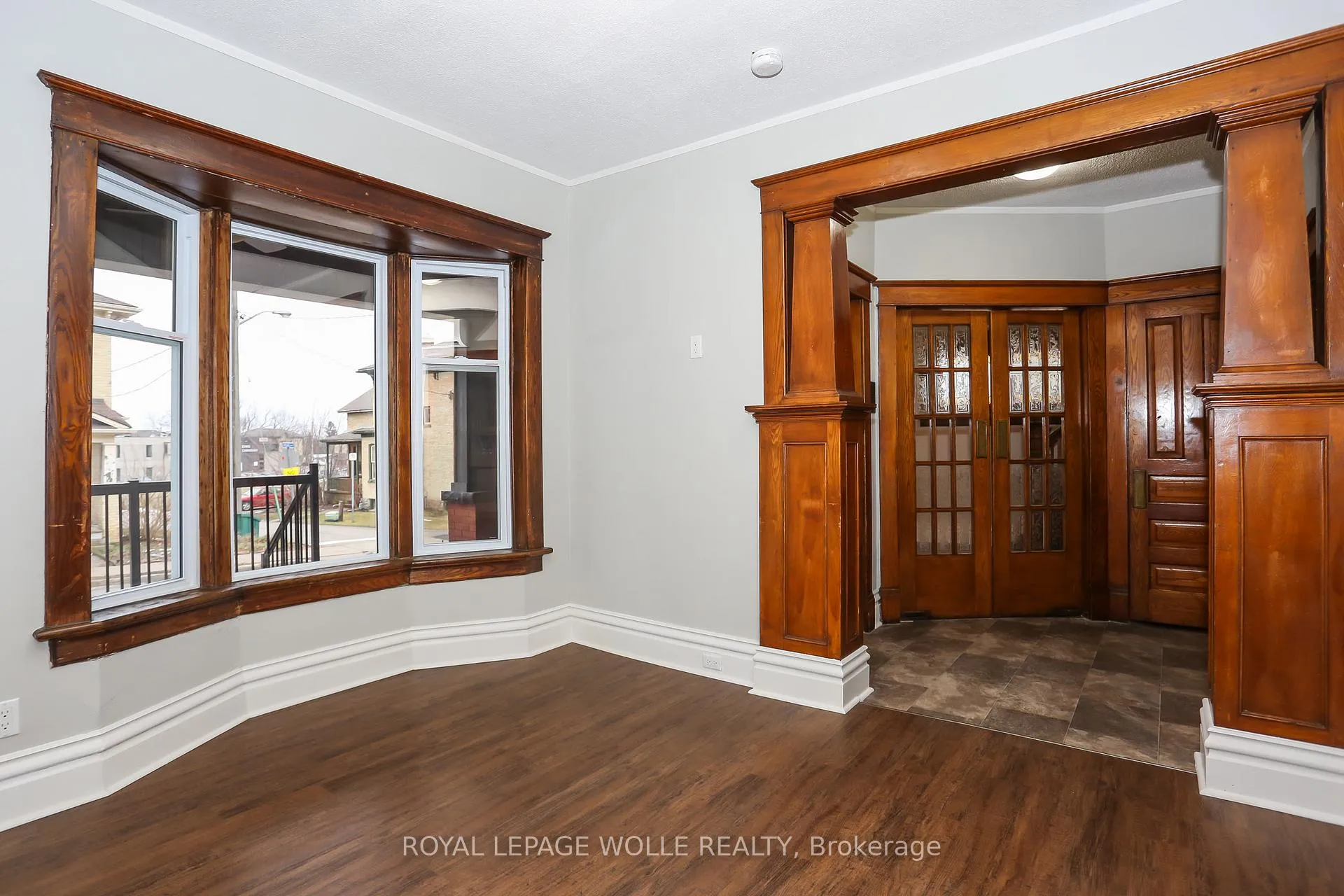 Photo 11 of 94 Scott Street, Kitchener — HOMEH