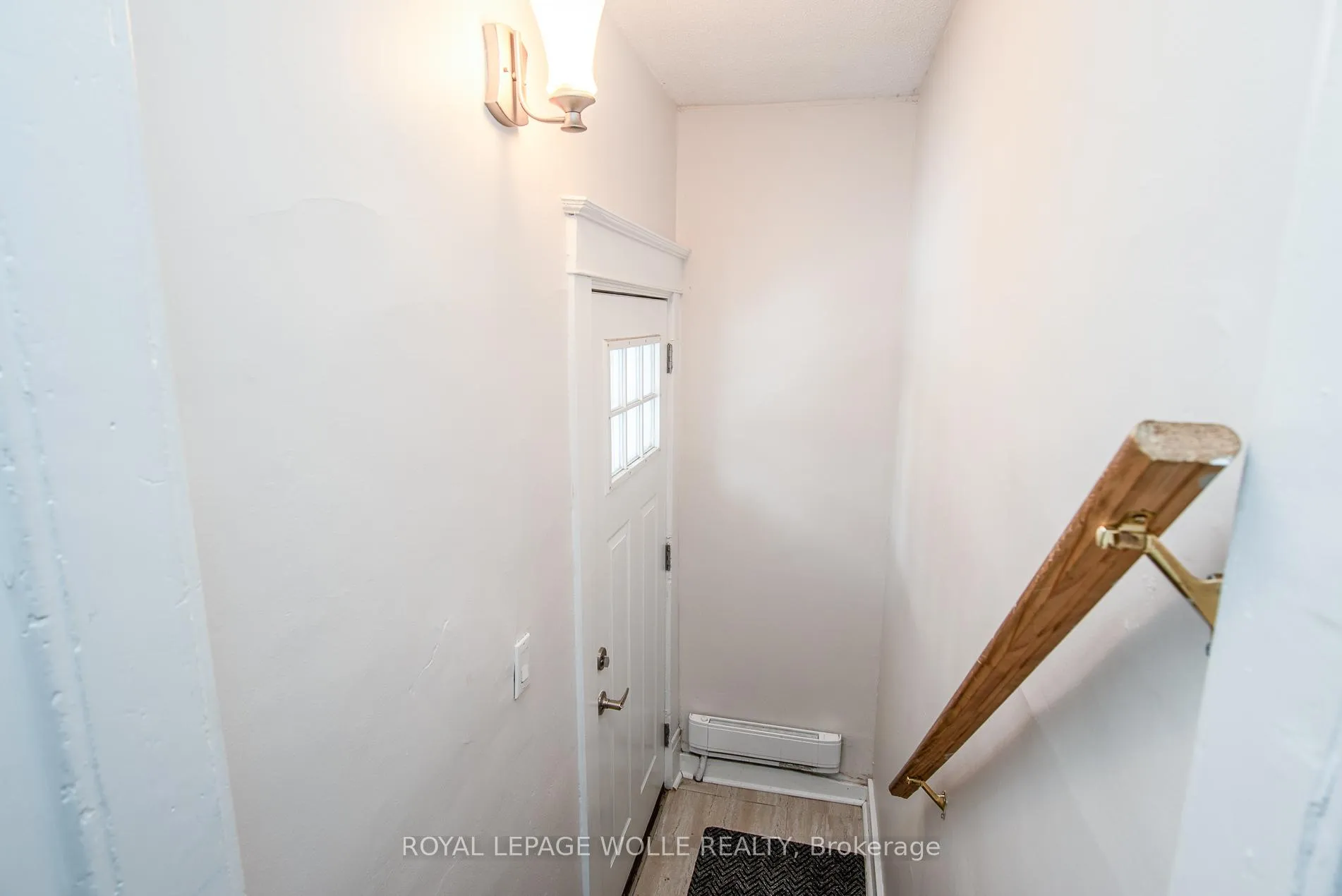 Photo 23 of 94 Scott Street, Kitchener — HOMEH