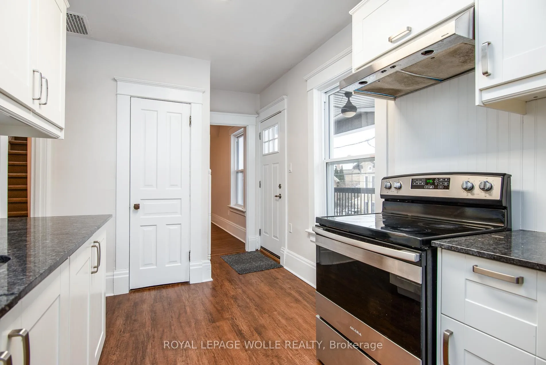 Photo 26 of 94 Scott Street, Kitchener — HOMEH