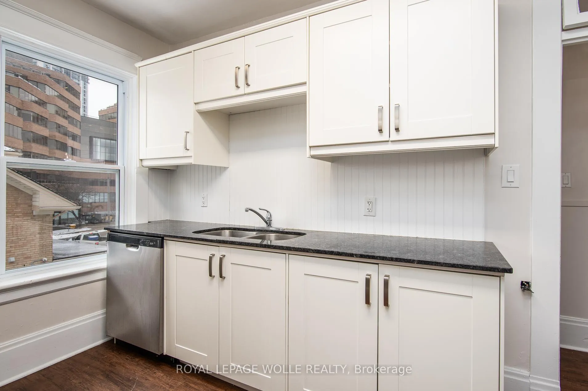 Photo 27 of 94 Scott Street, Kitchener — HOMEH
