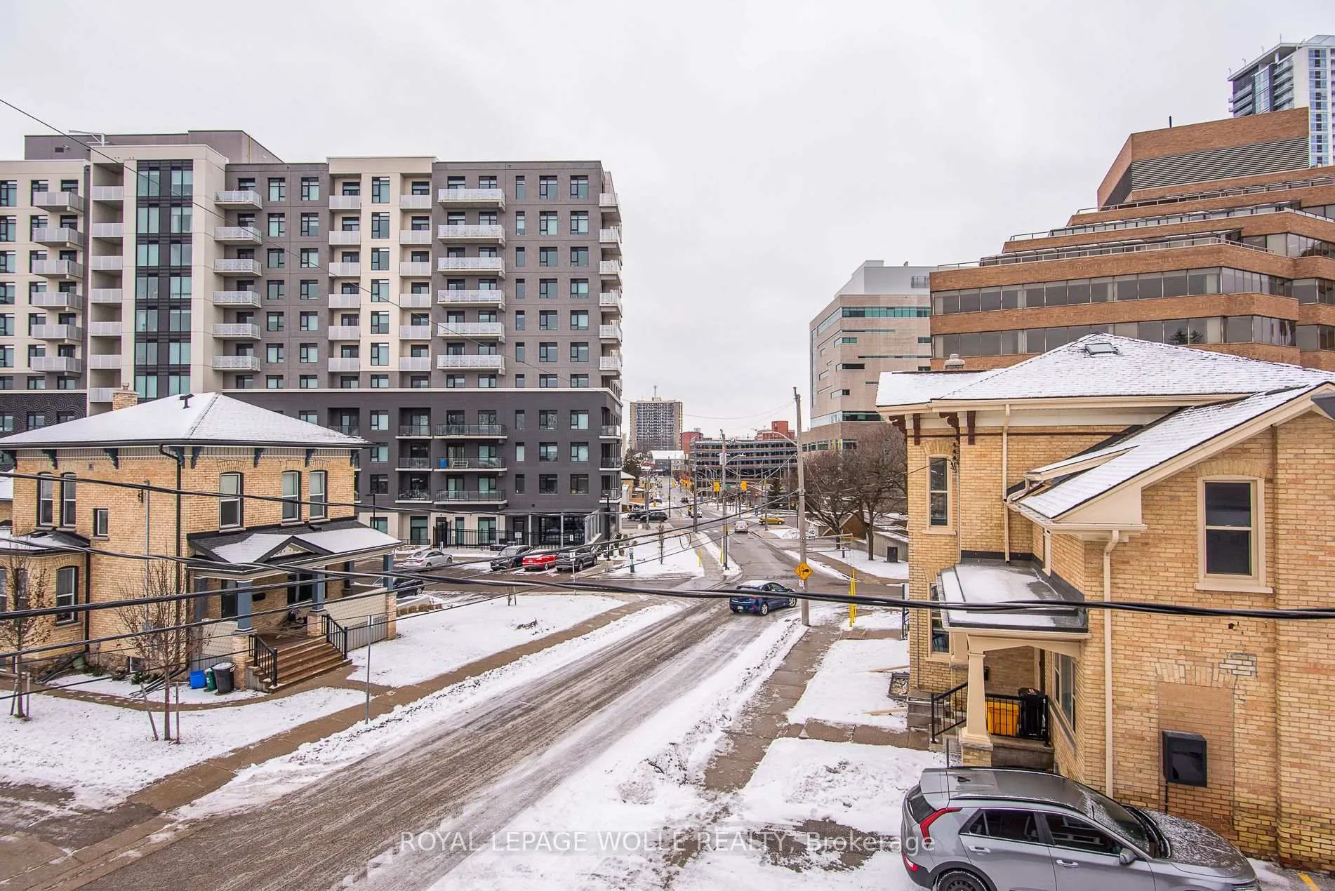 Photo 33 of 94 Scott Street, Kitchener — HOMEH
