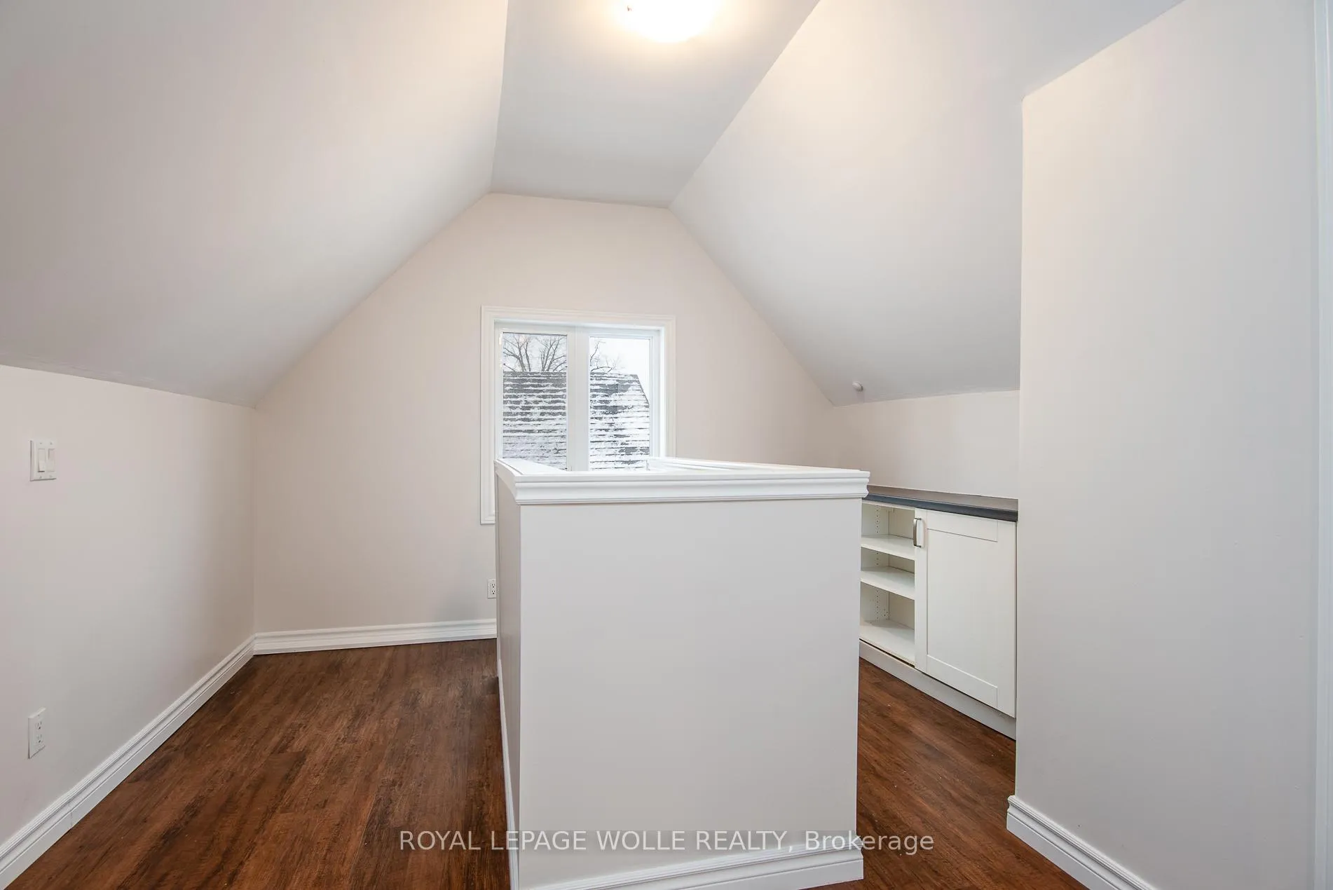 Photo 40 of 94 Scott Street, Kitchener — HOMEH