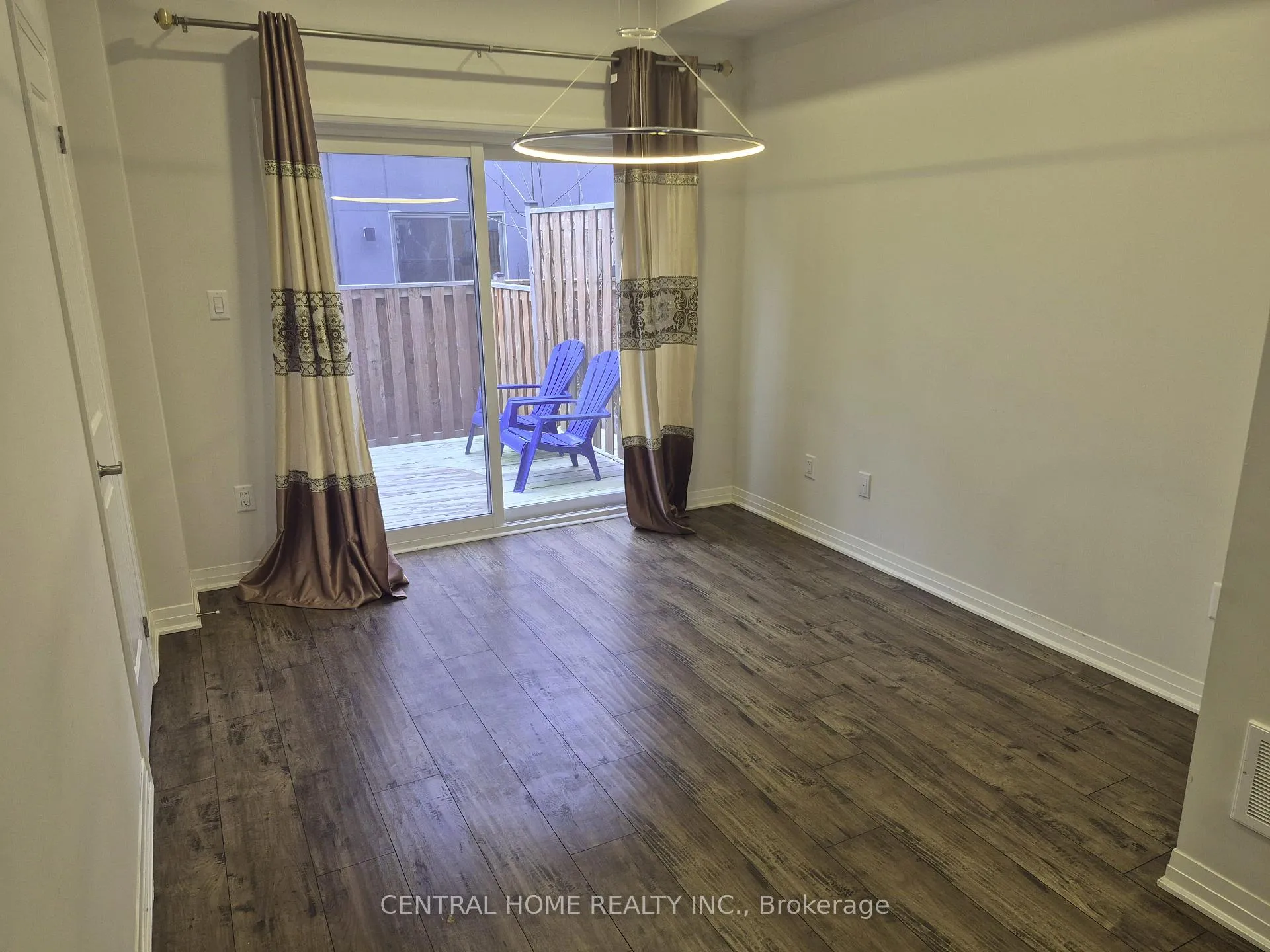Photo 5 of 1635 Pleasure Valley Path, Oshawa, Samac — HOMEH