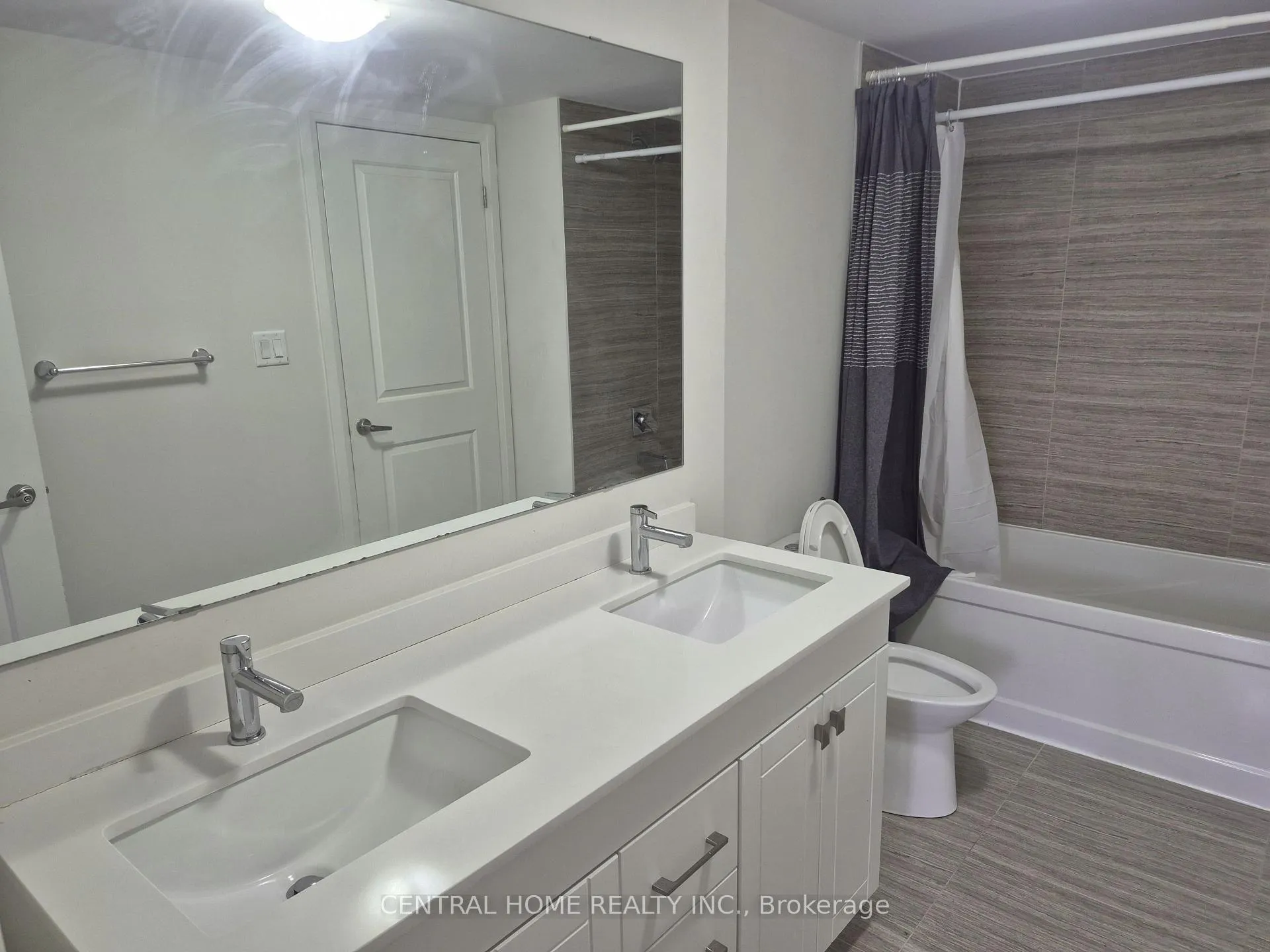 Photo 12 of 1635 Pleasure Valley Path, Oshawa, Samac — HOMEH