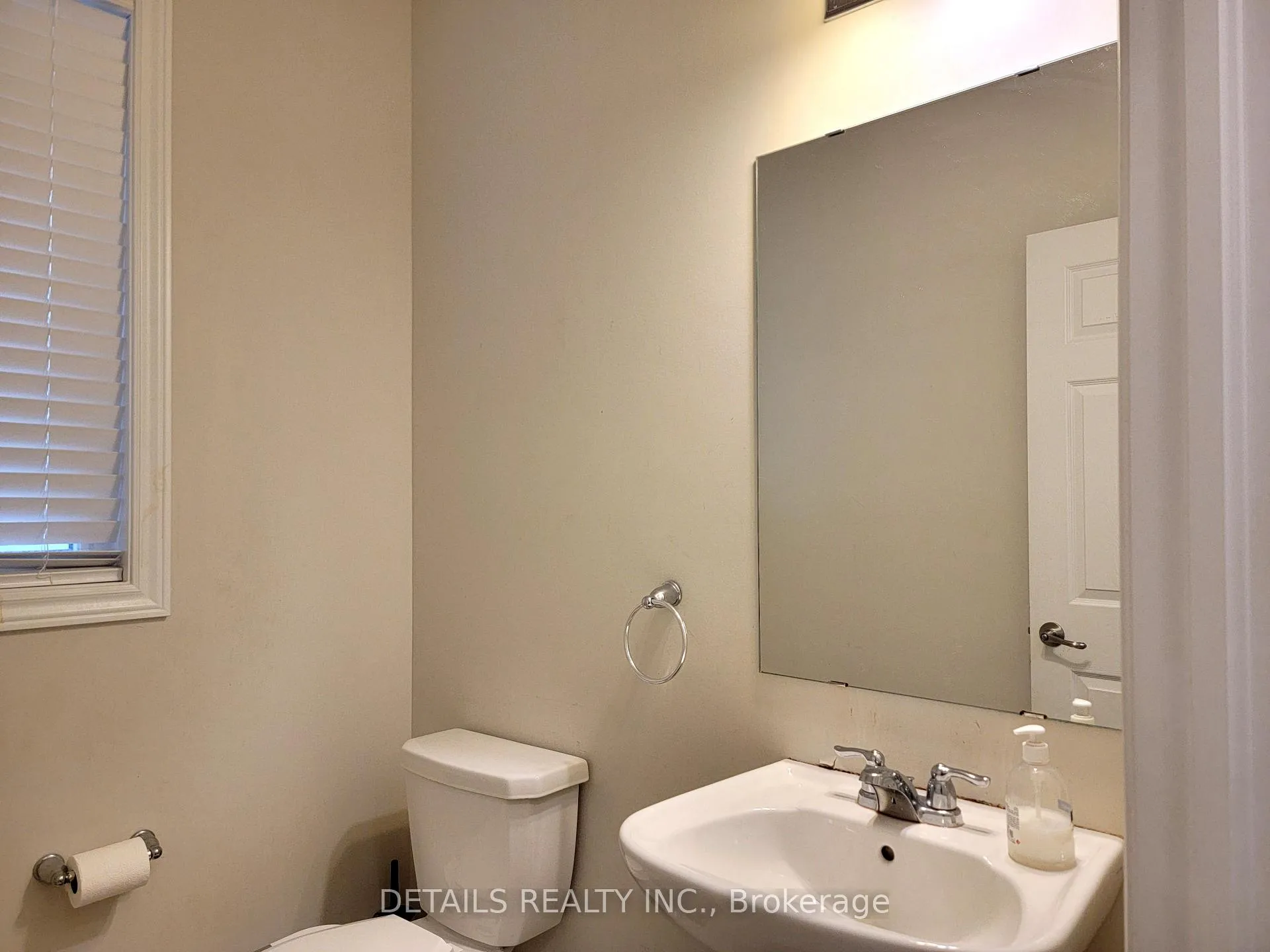 Photo 8 of 180 Cranesbill Road, Ottawa, Kanata - Emerald Meadows/Trailwest — HOMEH