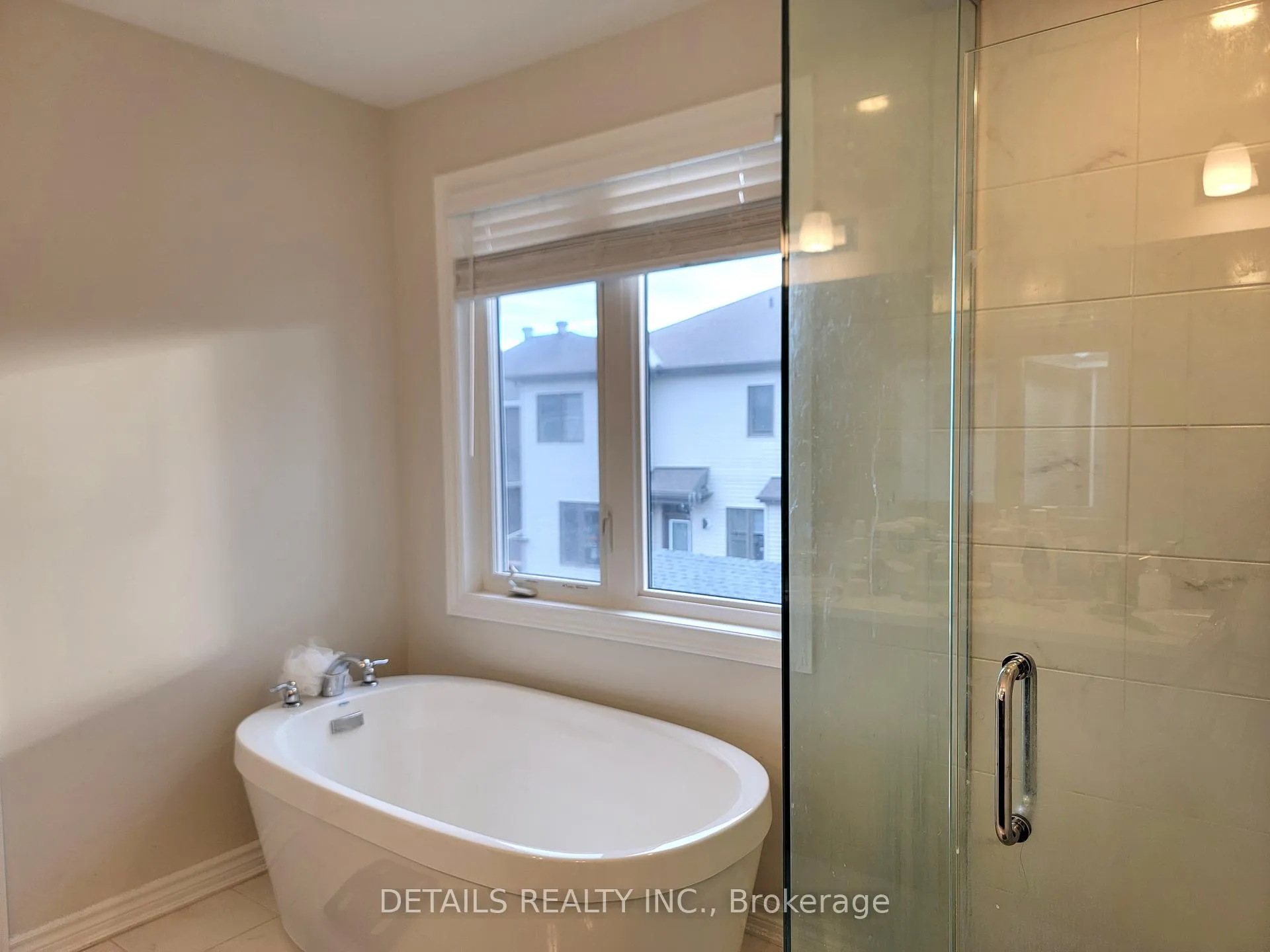 Photo 13 of 180 Cranesbill Road, Ottawa, Kanata - Emerald Meadows/Trailwest — HOMEH