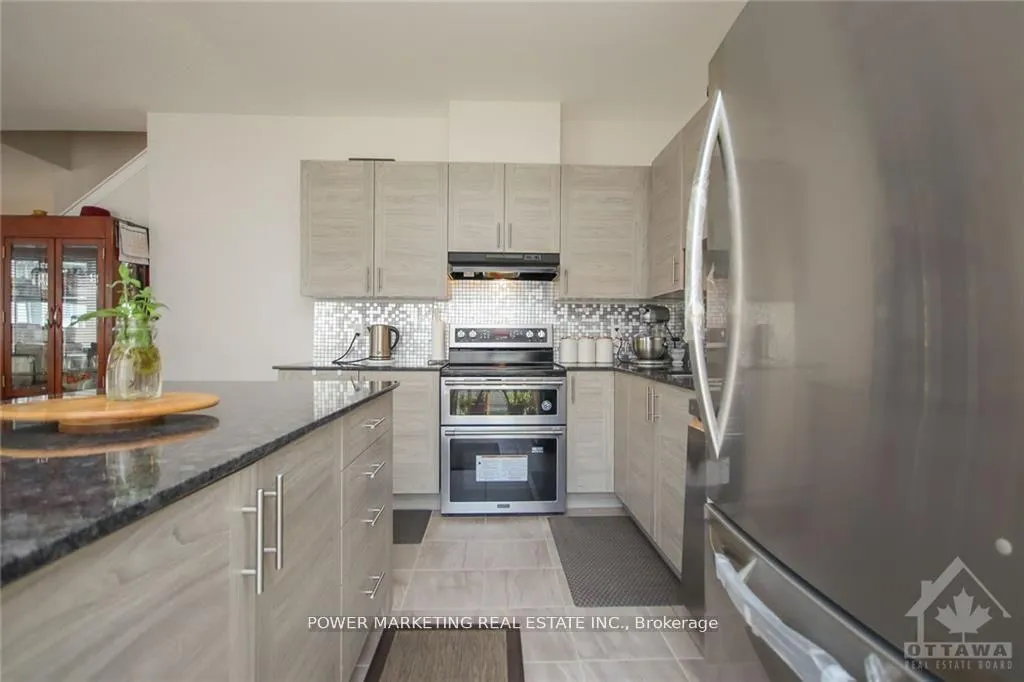 Photo 12 of 339 Lamarche Avenue, Ottawa, Chapel Hill South - Orleans Village — HOMEH