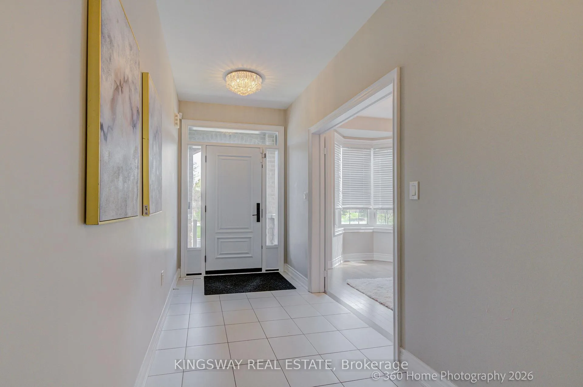 Photo 3 of 94 Factor Street, Vaughan, Kleinburg — HOMEH