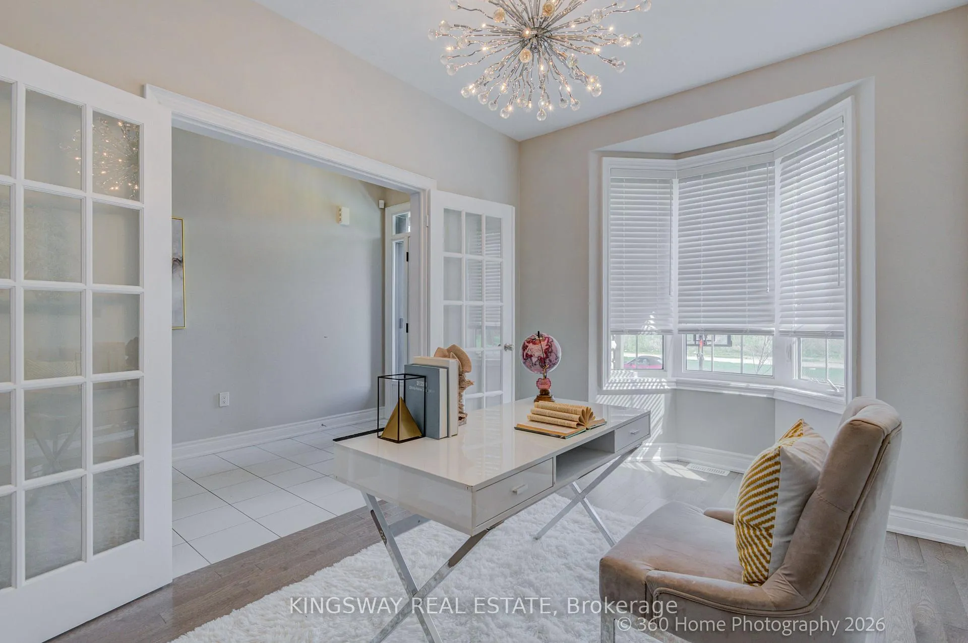 Photo 5 of 94 Factor Street, Vaughan, Kleinburg — HOMEH