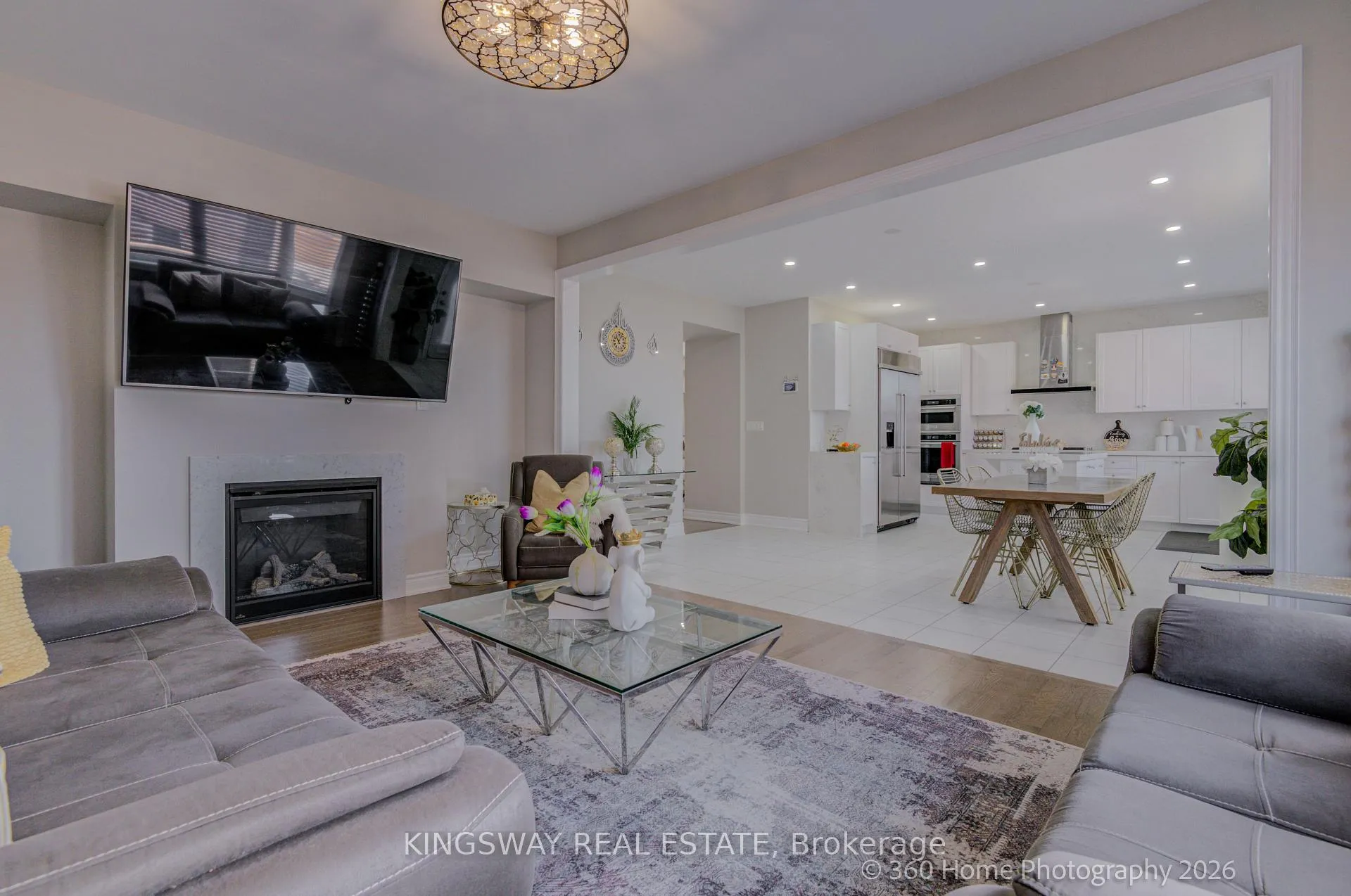 Photo 13 of 94 Factor Street, Vaughan, Kleinburg — HOMEH