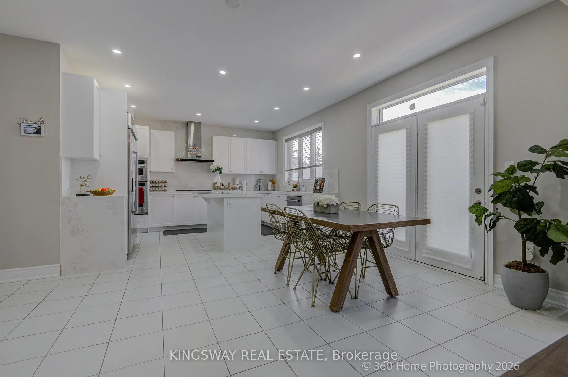 Photo 15 of 94 Factor Street, Vaughan, Kleinburg — HOMEH