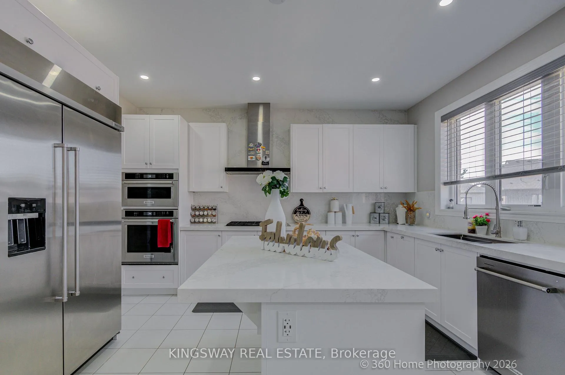 Photo 16 of 94 Factor Street, Vaughan, Kleinburg — HOMEH