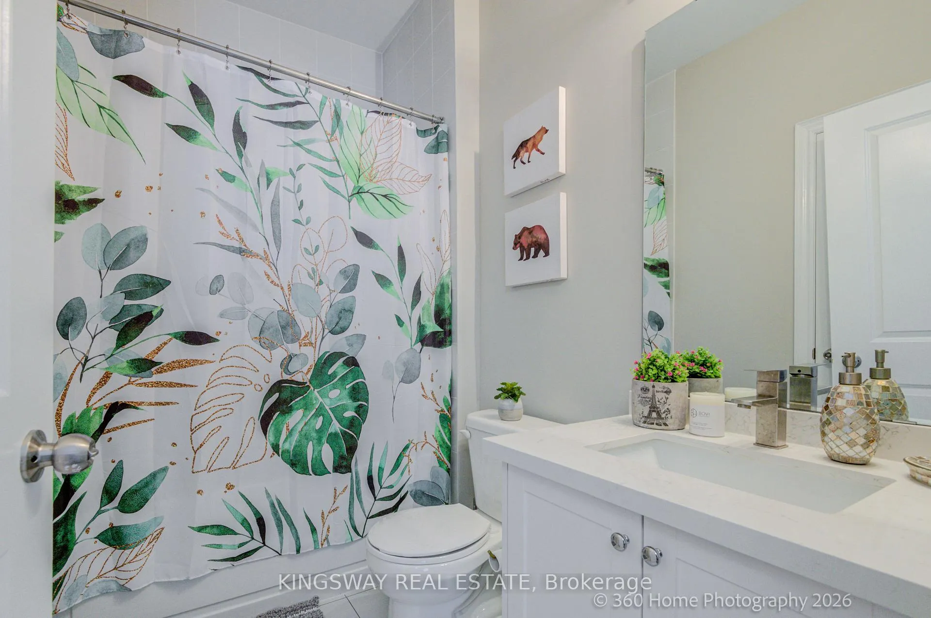 Photo 22 of 94 Factor Street, Vaughan, Kleinburg — HOMEH