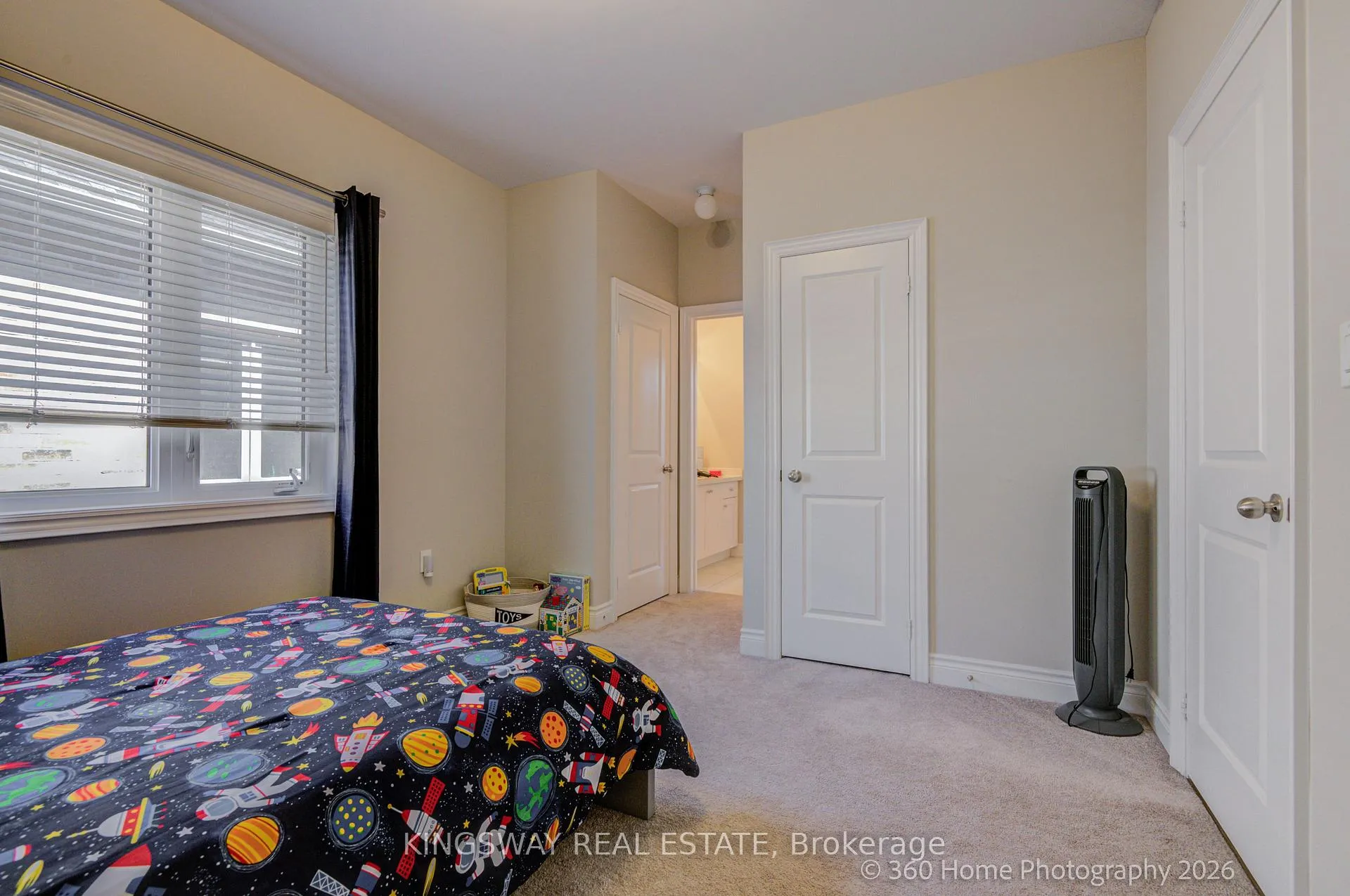 Photo 27 of 94 Factor Street, Vaughan, Kleinburg — HOMEH