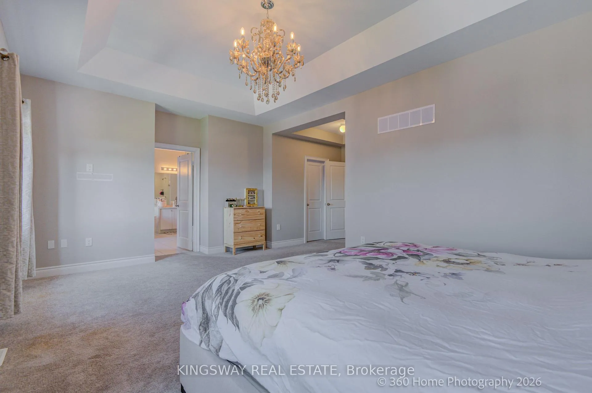 Photo 35 of 94 Factor Street, Vaughan, Kleinburg — HOMEH