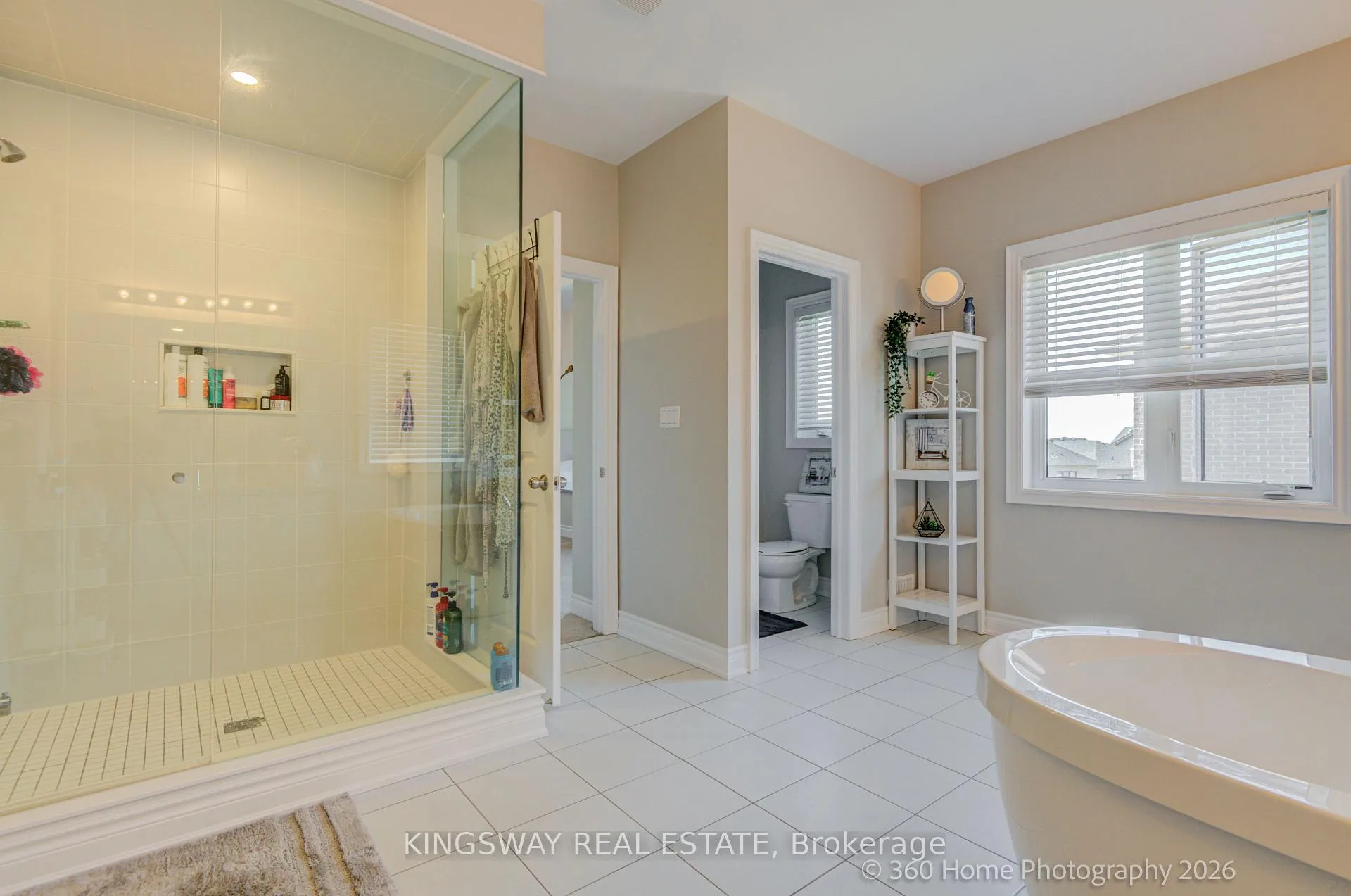 Photo 38 of 94 Factor Street, Vaughan, Kleinburg — HOMEH