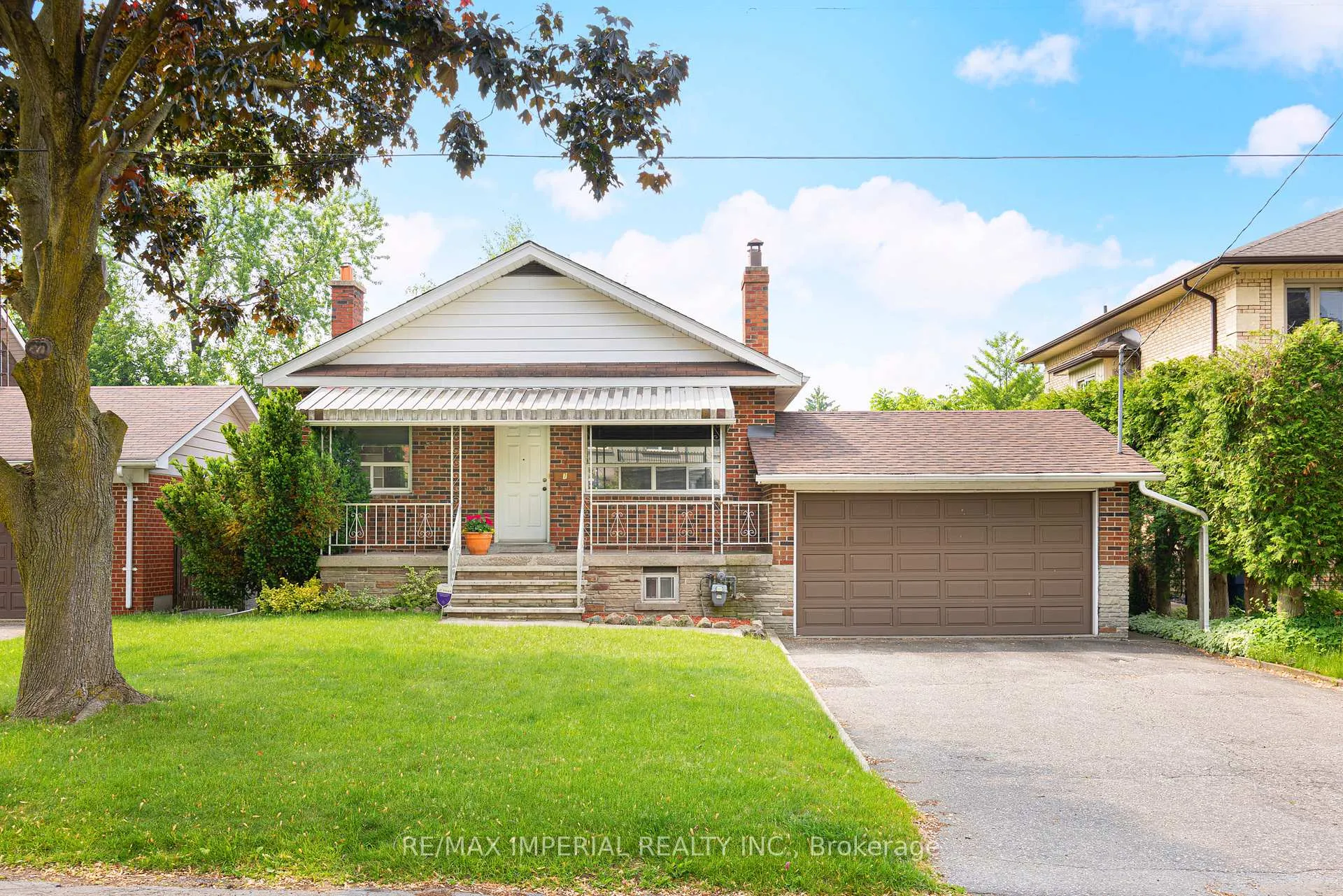 Photo 1 of 7 Doddington Drive, Etobicoke, Stonegate-Queensway — HOMEH
