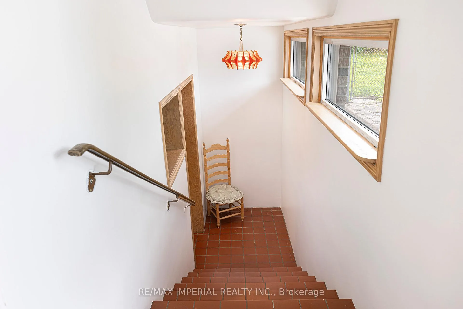 Photo 19 of 7 Doddington Drive, Etobicoke, Stonegate-Queensway — HOMEH