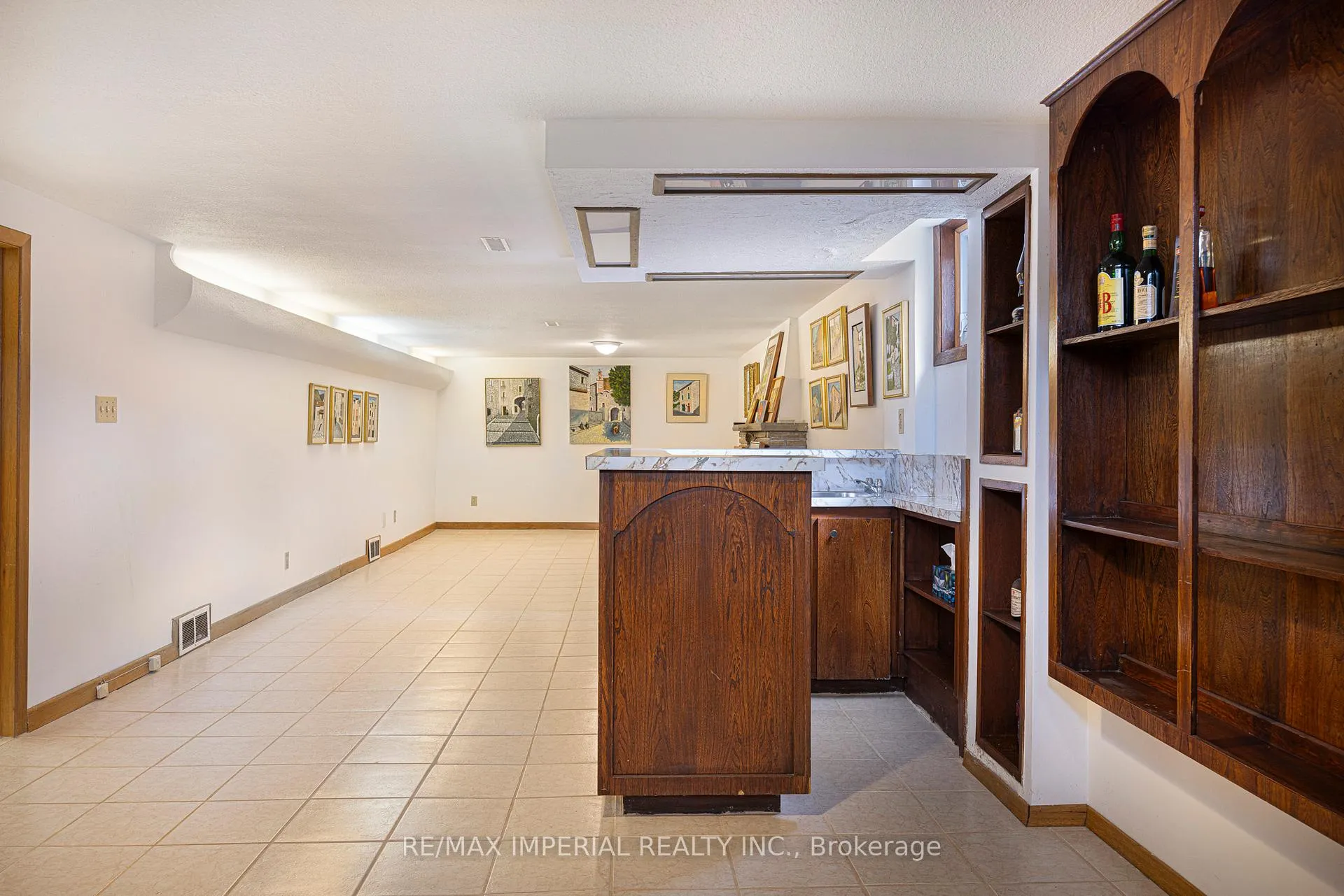 Photo 21 of 7 Doddington Drive, Etobicoke, Stonegate-Queensway — HOMEH