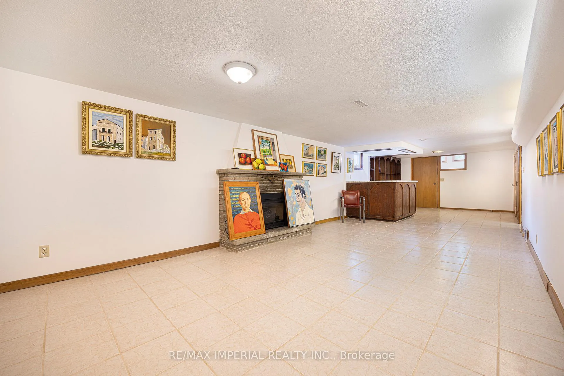 Photo 22 of 7 Doddington Drive, Etobicoke, Stonegate-Queensway — HOMEH