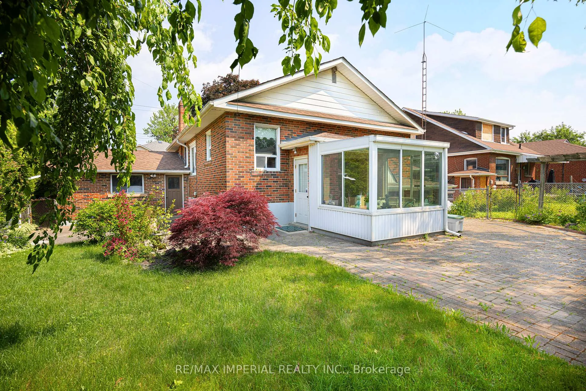 Photo 26 of 7 Doddington Drive, Etobicoke, Stonegate-Queensway — HOMEH