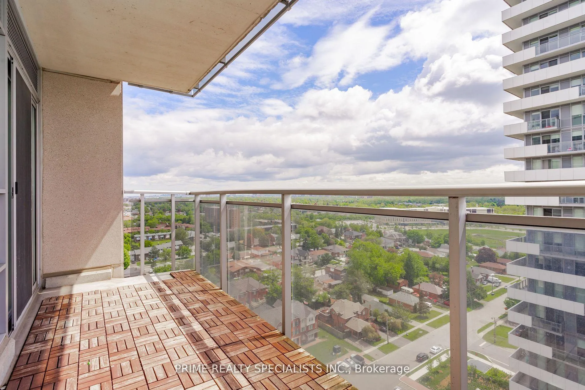 Photo 14 of Unit 2006, 215 Queen Street E, Brampton, Queen Street Corridor — HOMEH