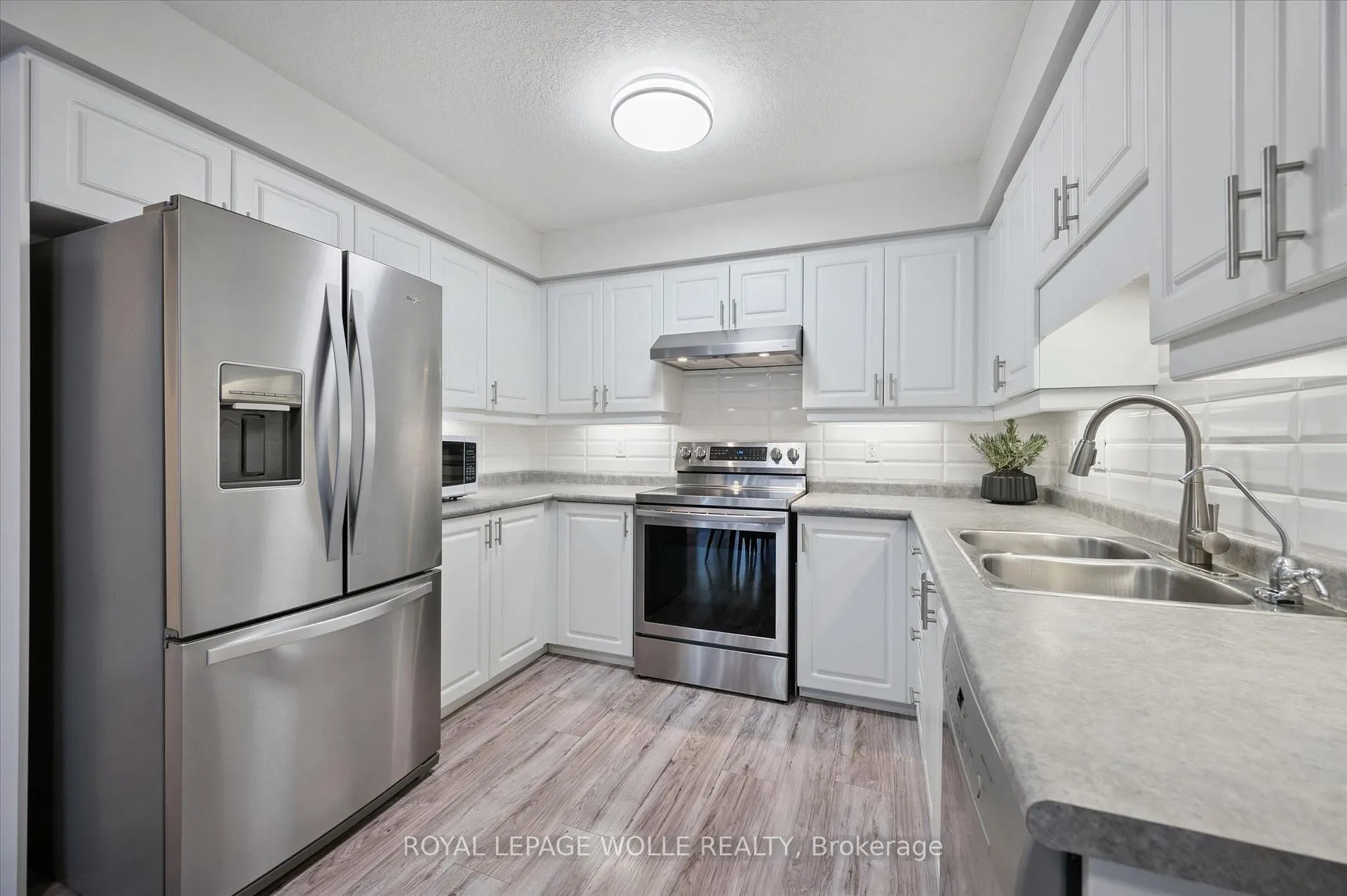 Photo 11 of Unit K61, 85 Bankside Drive, Kitchener — HOMEH