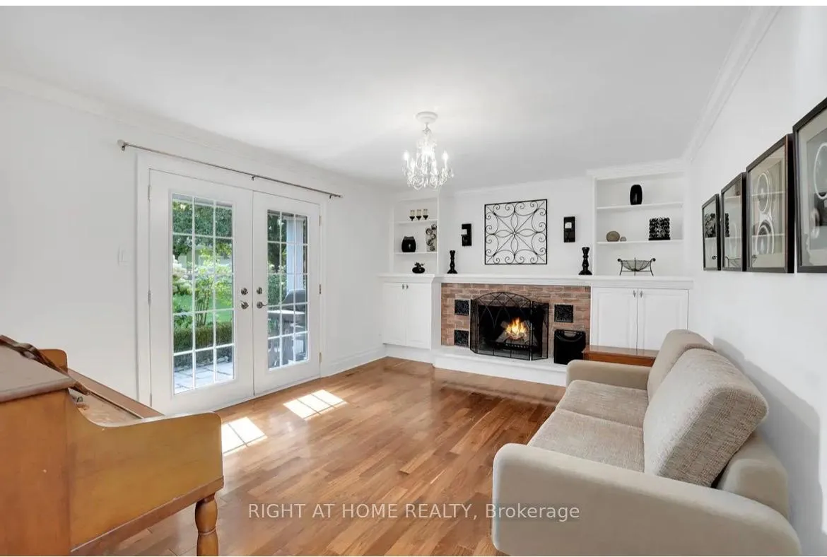 Photo 13 of 67 Moore Park Drive, King, Schomberg — HOMEH