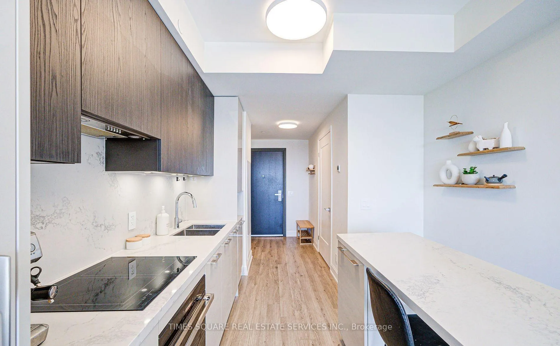 Photo 5 of Unit 3011, 8 Water Walk Drive, Markham, Unionville — HOMEH