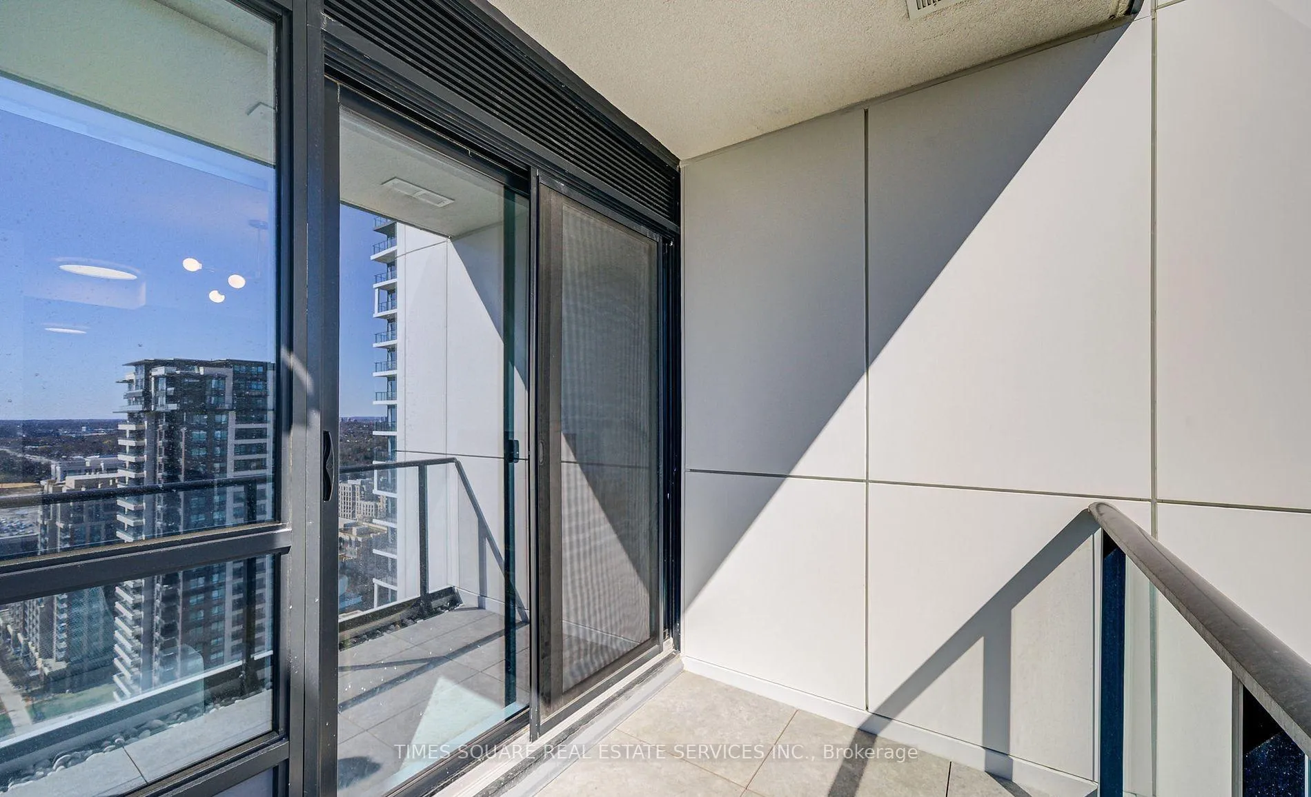 Photo 10 of Unit 3011, 8 Water Walk Drive, Markham, Unionville — HOMEH