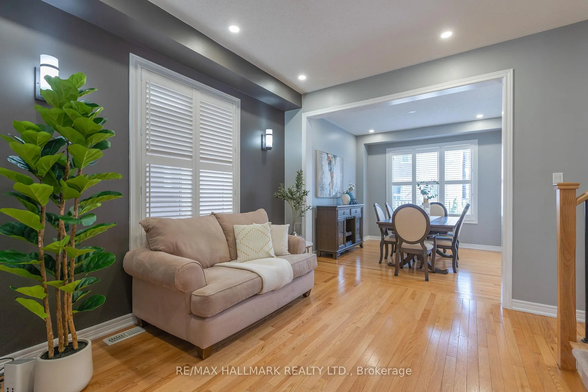 Photo 8 of 24 Begonia Crescent, Brampton, Northwest Sandalwood Parkway — HOMEH