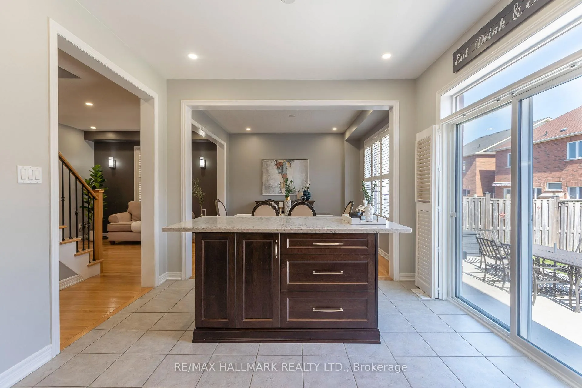 Photo 11 of 24 Begonia Crescent, Brampton, Northwest Sandalwood Parkway — HOMEH