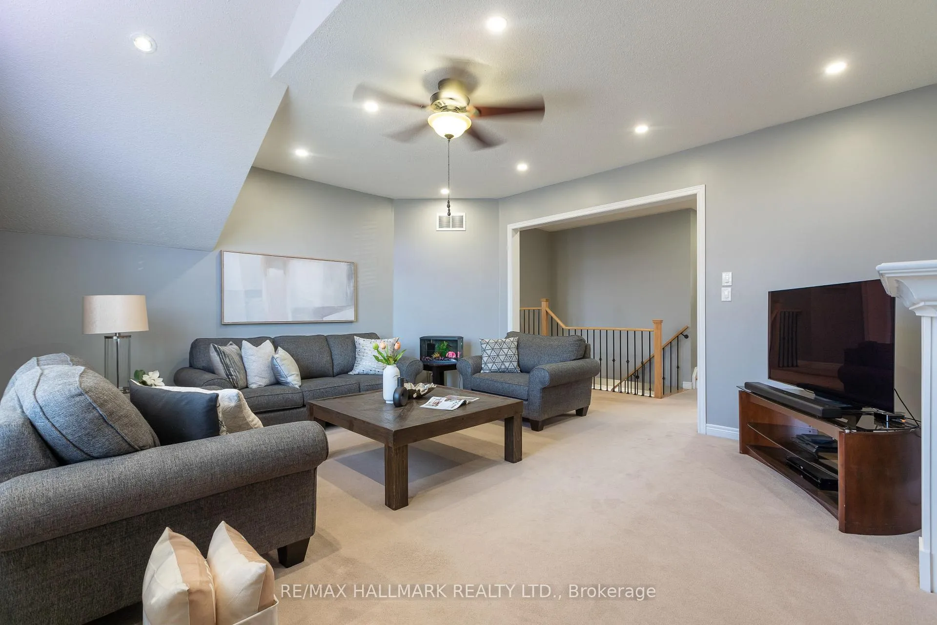 Photo 20 of 24 Begonia Crescent, Brampton, Northwest Sandalwood Parkway — HOMEH