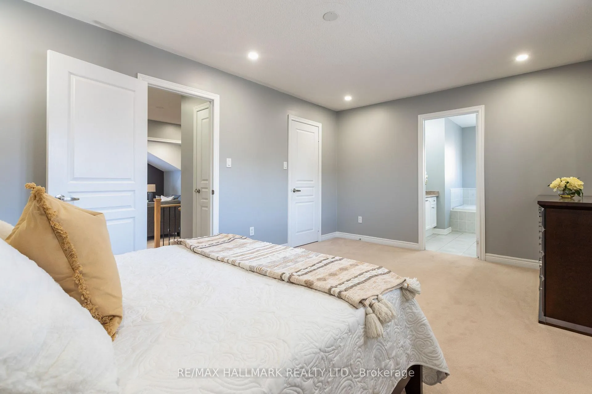 Photo 23 of 24 Begonia Crescent, Brampton, Northwest Sandalwood Parkway — HOMEH