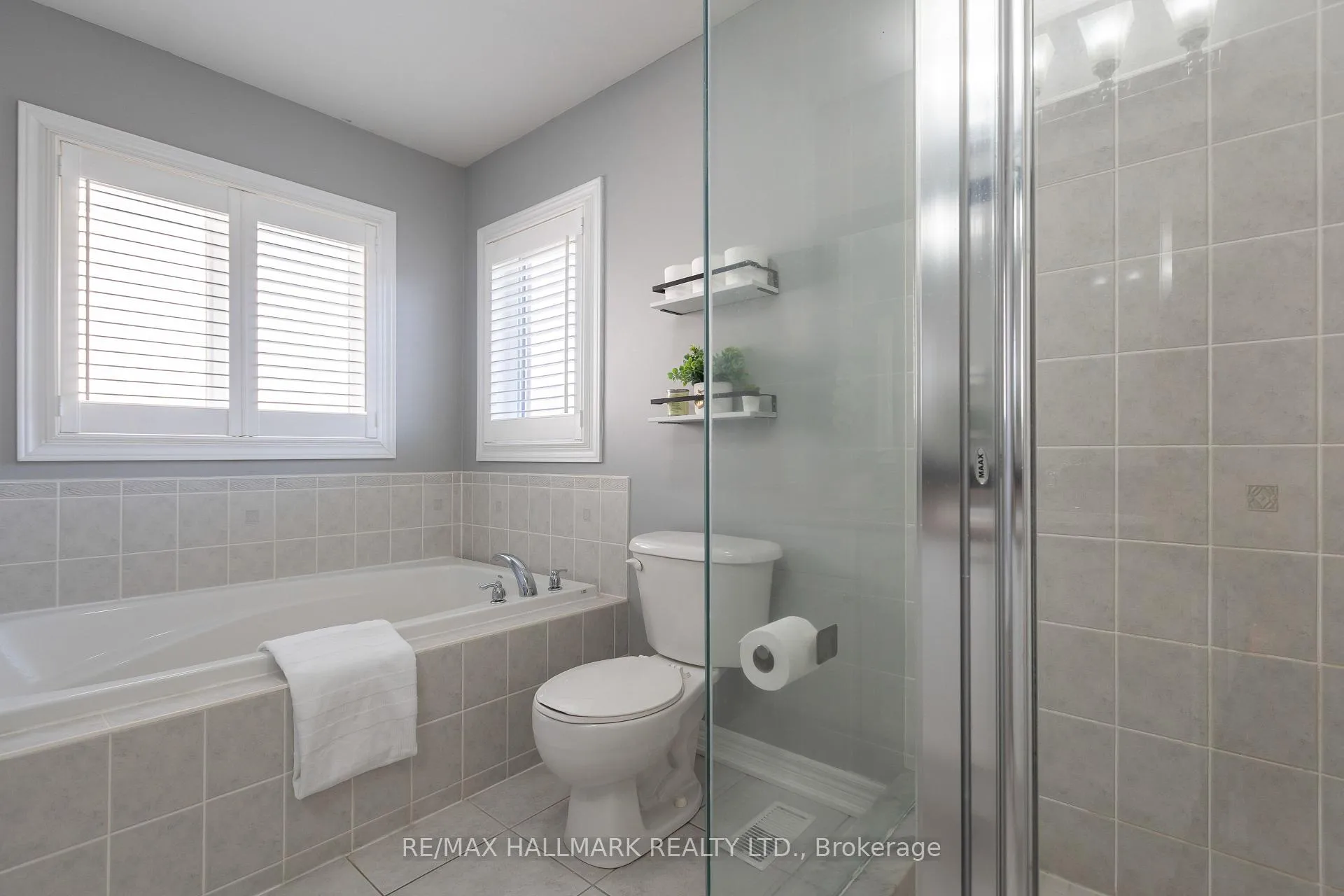Photo 25 of 24 Begonia Crescent, Brampton, Northwest Sandalwood Parkway — HOMEH