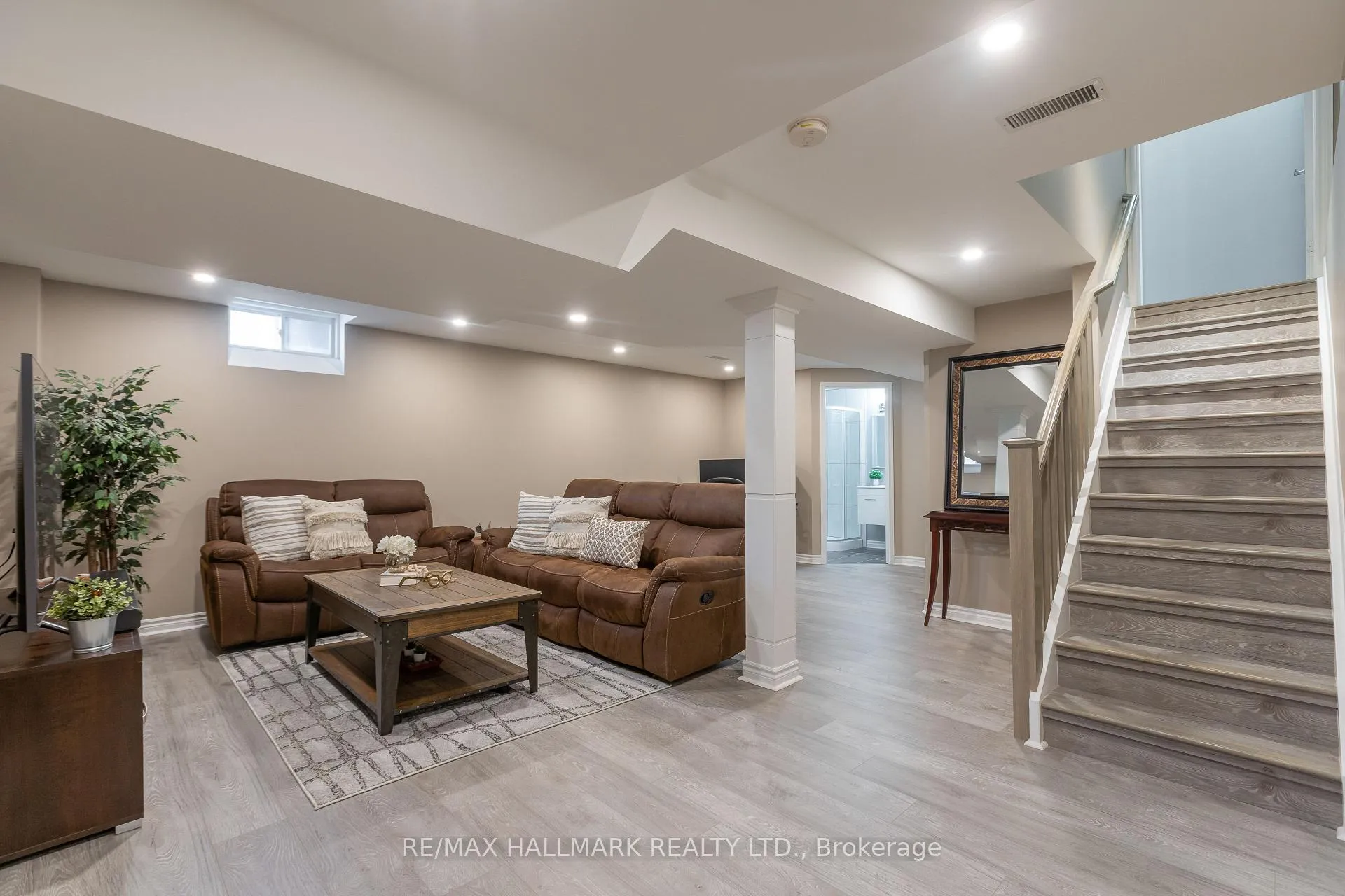 Photo 30 of 24 Begonia Crescent, Brampton, Northwest Sandalwood Parkway — HOMEH