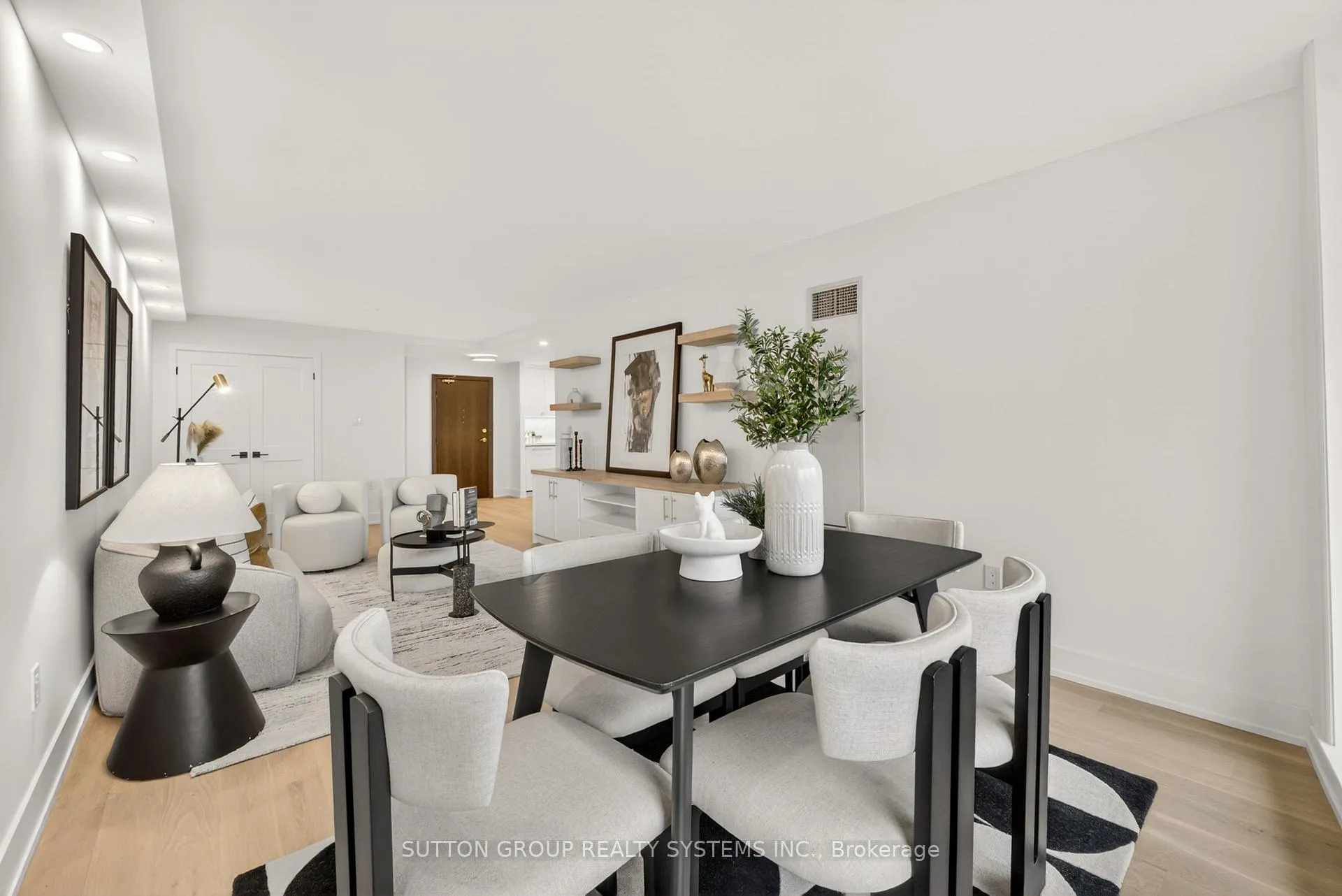 Photo 17 of Unit 1409, 820 Burnhamthorpe Road, Etobicoke, Markland Wood — HOMEH