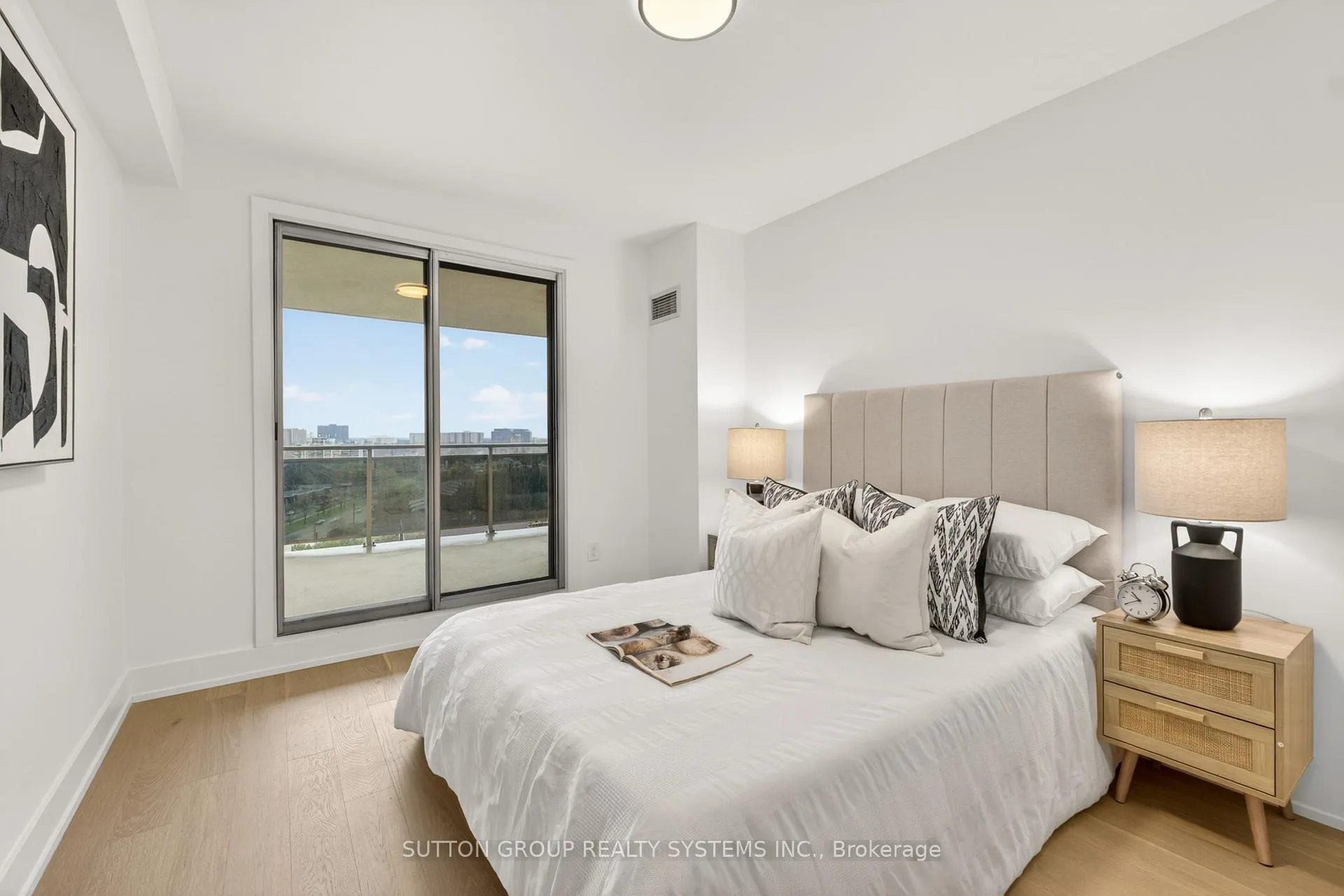 Photo 18 of Unit 1409, 820 Burnhamthorpe Road, Etobicoke, Markland Wood — HOMEH