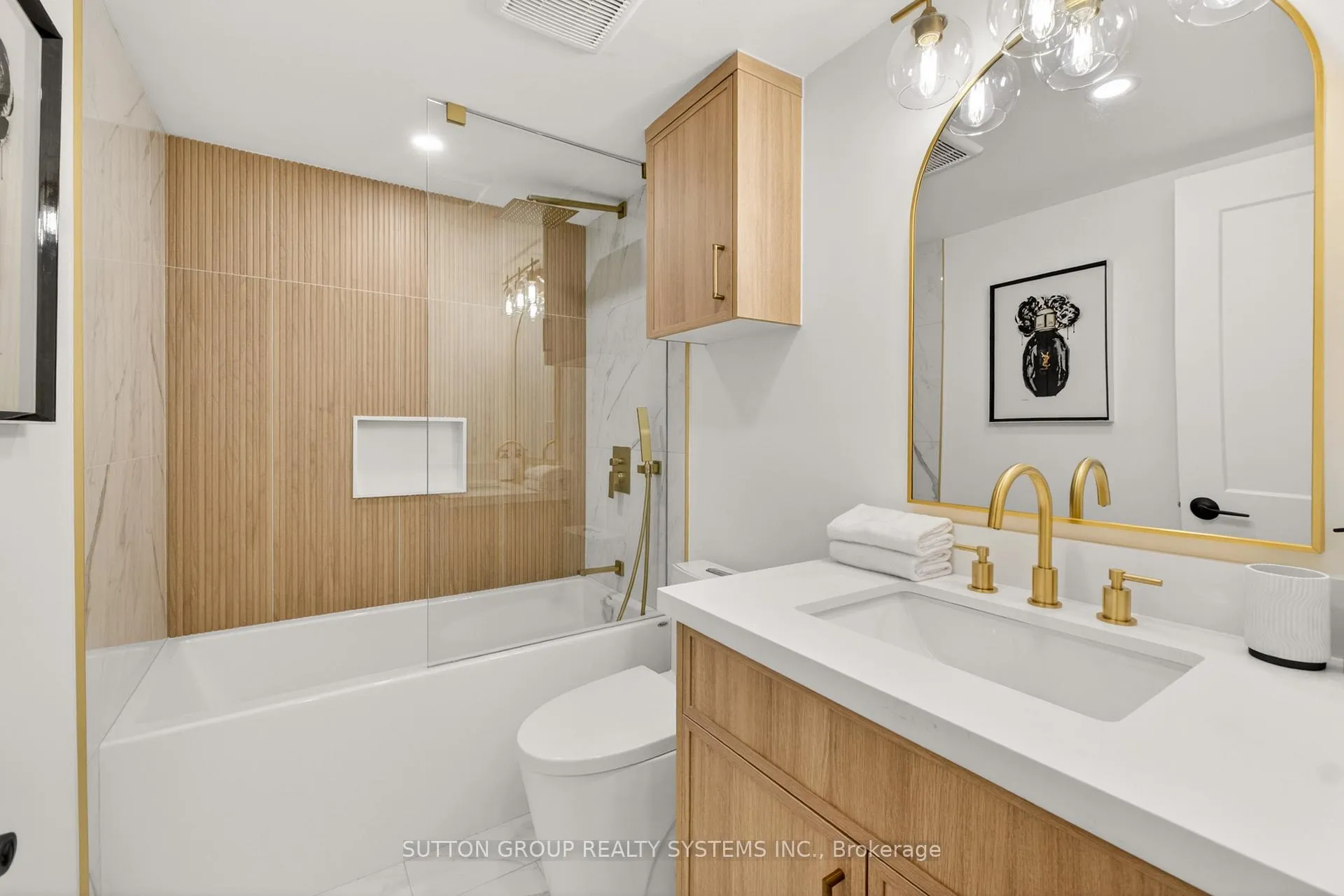 Photo 22 of Unit 1409, 820 Burnhamthorpe Road, Etobicoke, Markland Wood — HOMEH