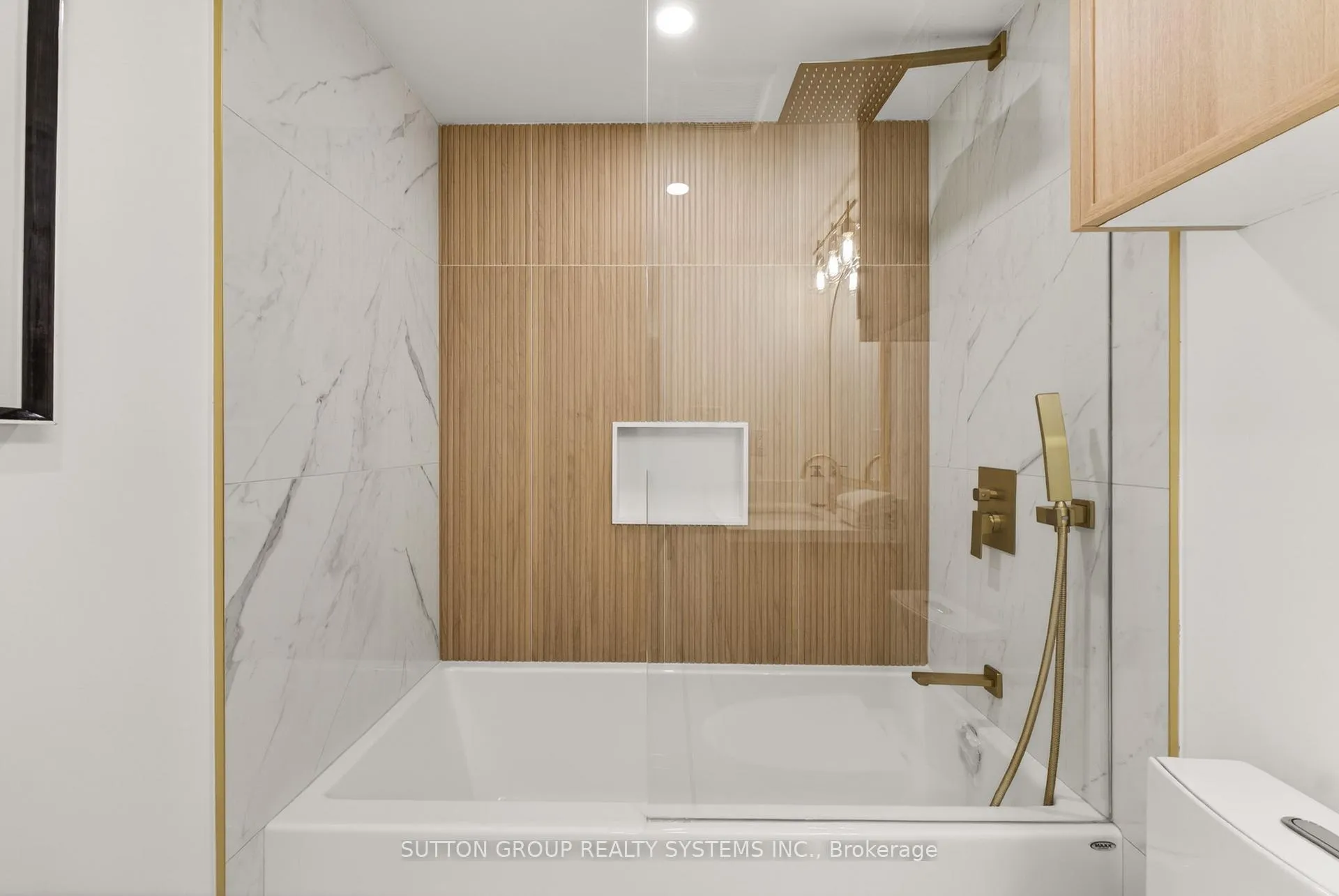 Photo 24 of Unit 1409, 820 Burnhamthorpe Road, Etobicoke, Markland Wood — HOMEH