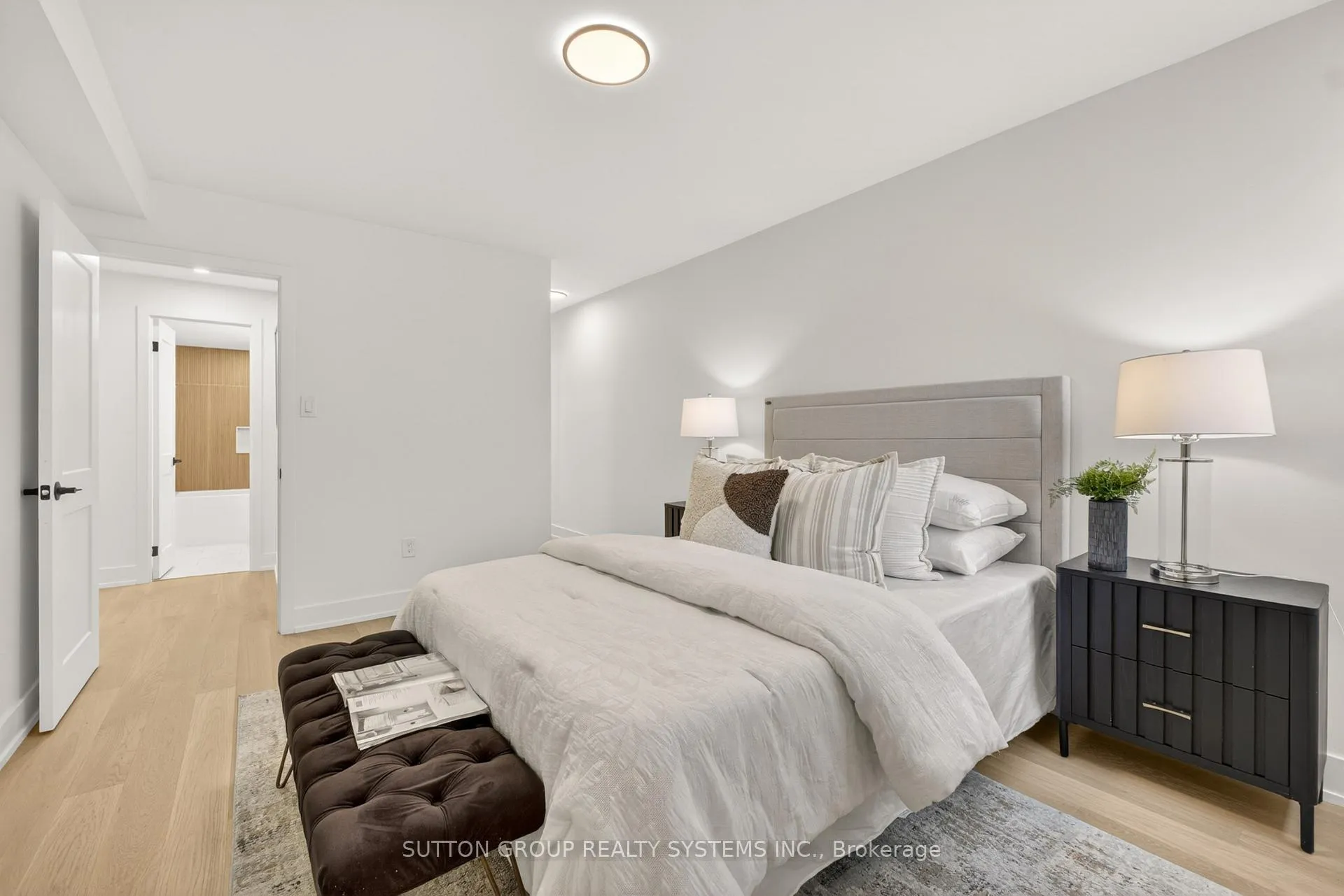 Photo 28 of Unit 1409, 820 Burnhamthorpe Road, Etobicoke, Markland Wood — HOMEH