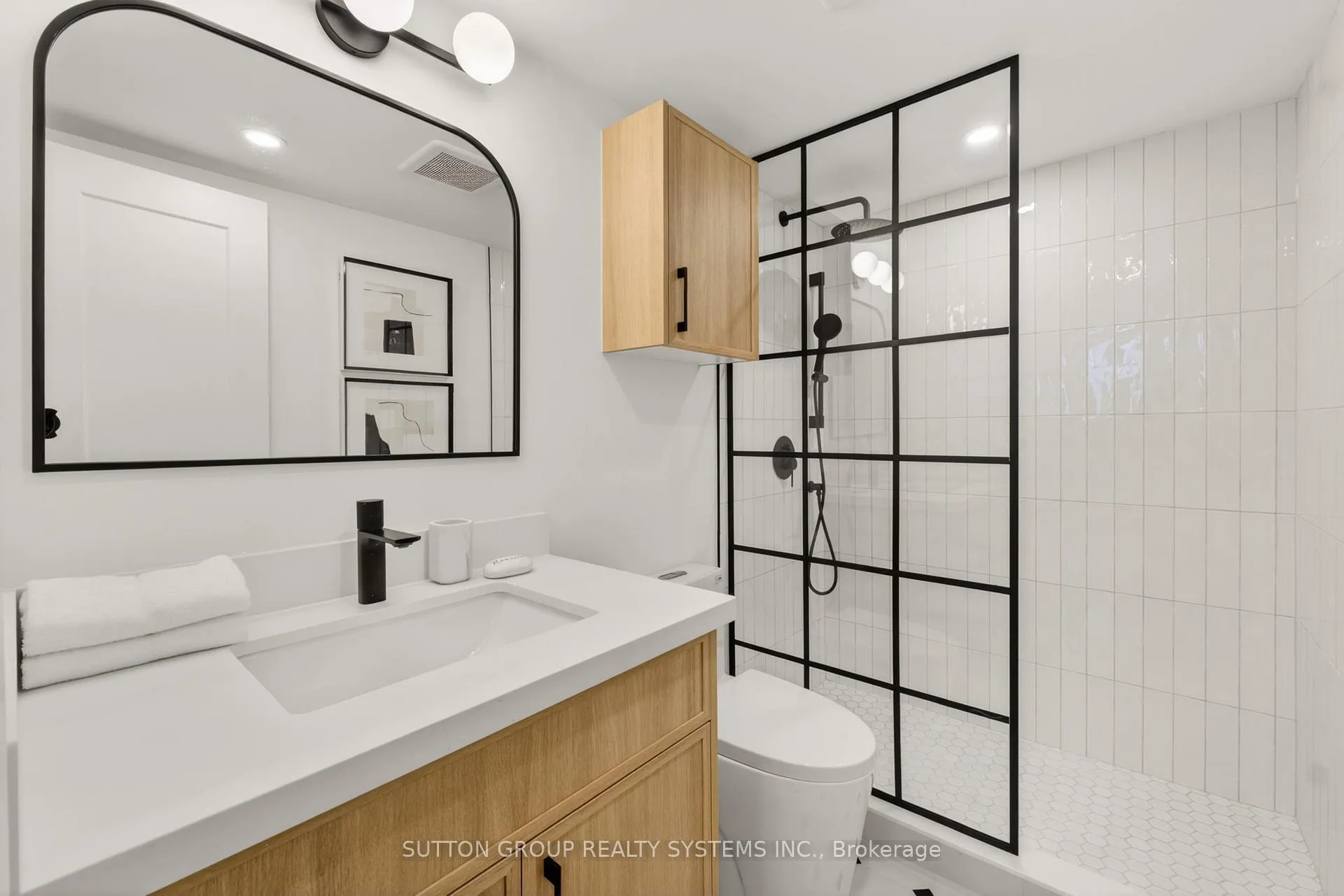 Photo 31 of Unit 1409, 820 Burnhamthorpe Road, Etobicoke, Markland Wood — HOMEH