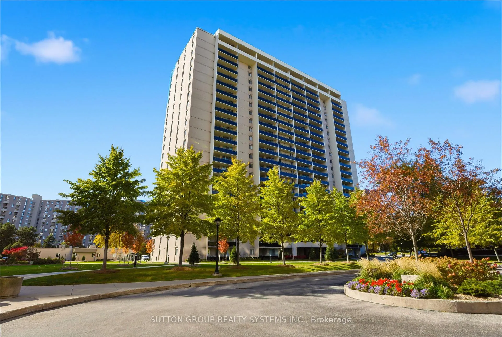 Photo 36 of Unit 1409, 820 Burnhamthorpe Road, Etobicoke, Markland Wood — HOMEH