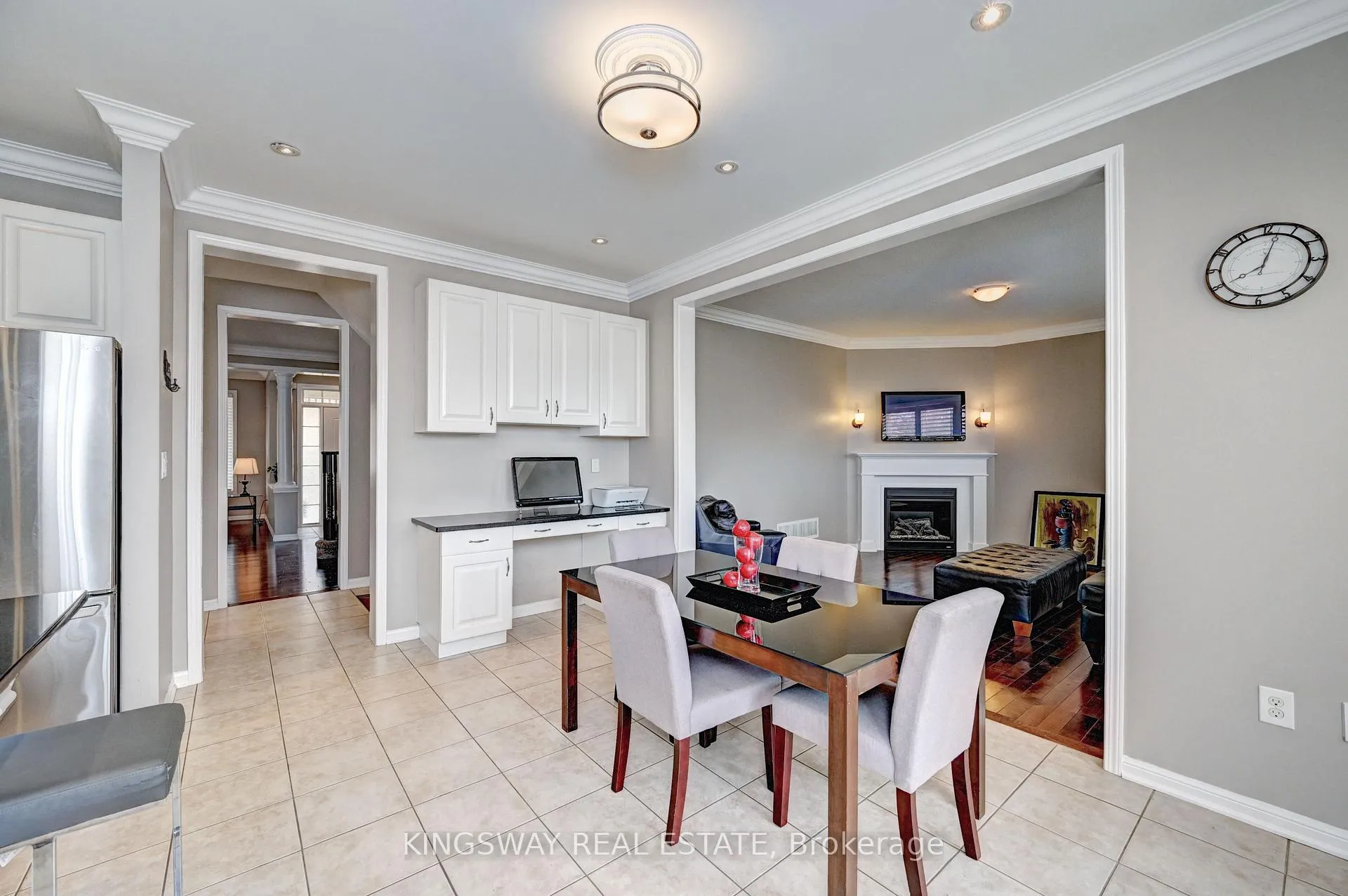 Photo 7 of 48 Osgoode Street, Cambridge, Silver Heights — HOMEH