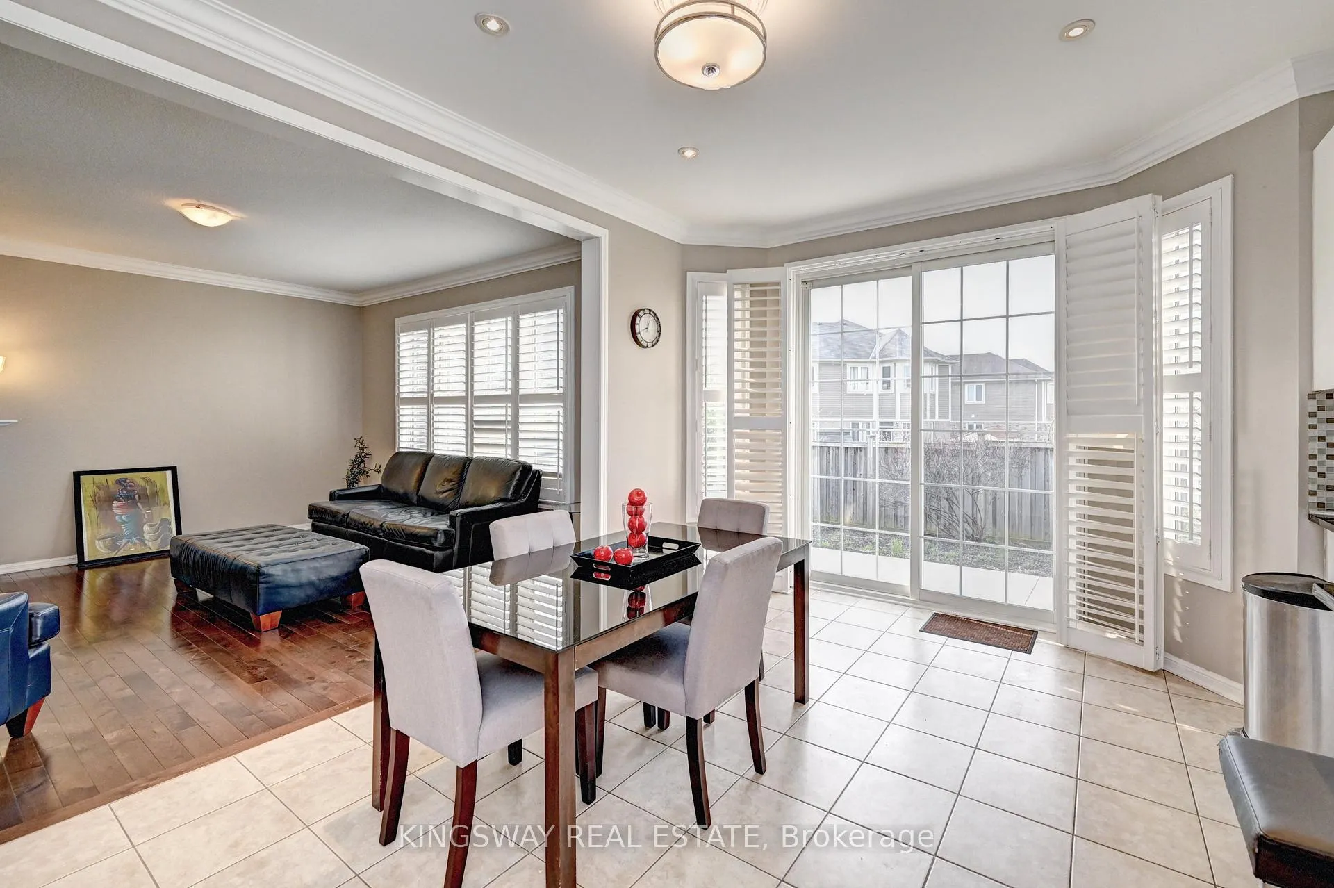 Photo 8 of 48 Osgoode Street, Cambridge, Silver Heights — HOMEH