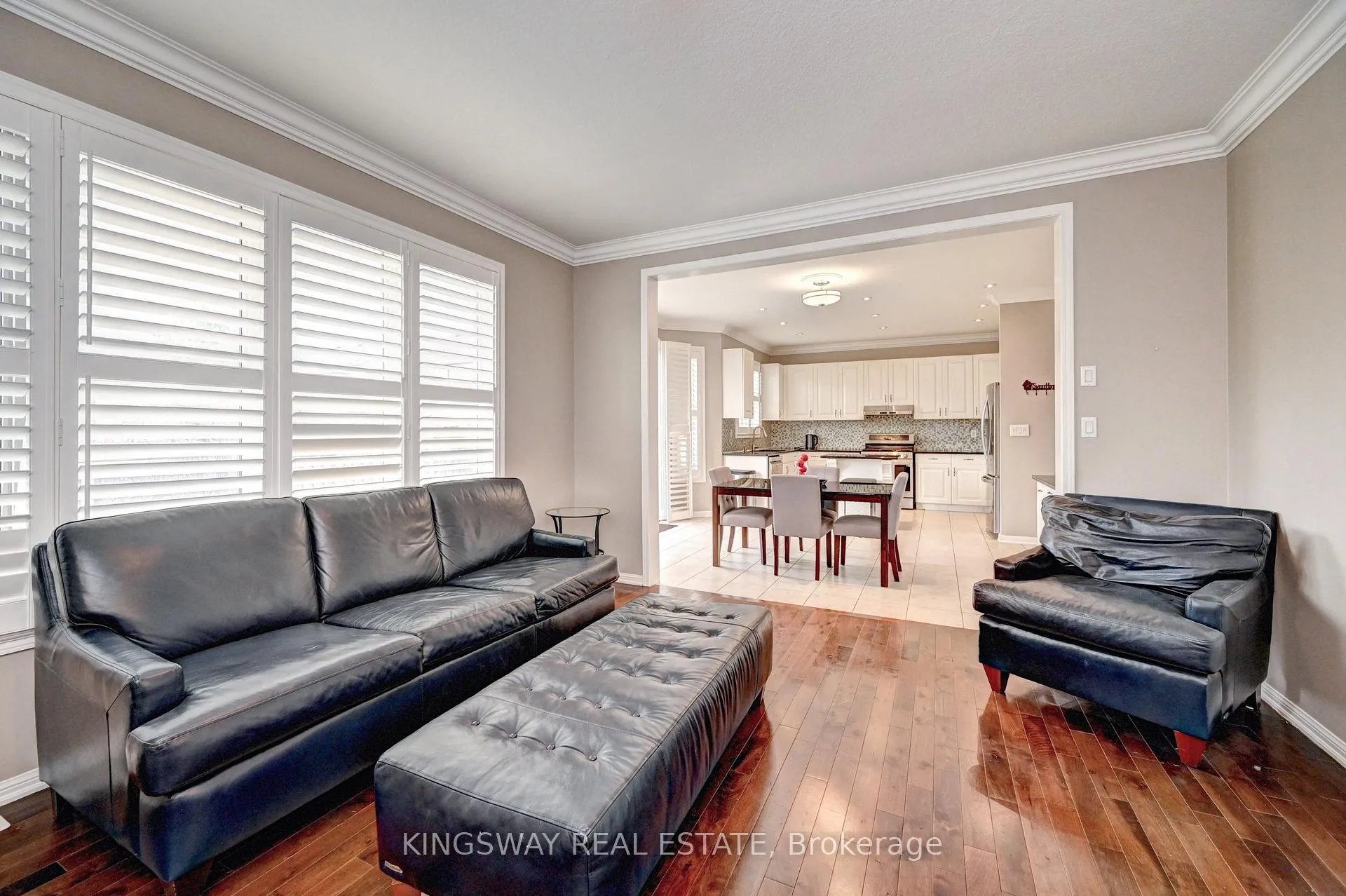 Photo 9 of 48 Osgoode Street, Cambridge, Silver Heights — HOMEH