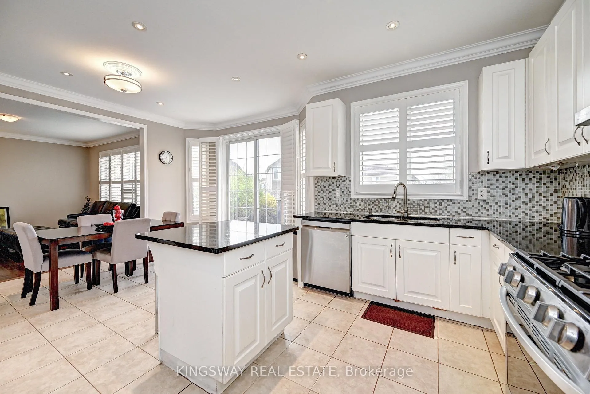 Photo 13 of 48 Osgoode Street, Cambridge, Silver Heights — HOMEH