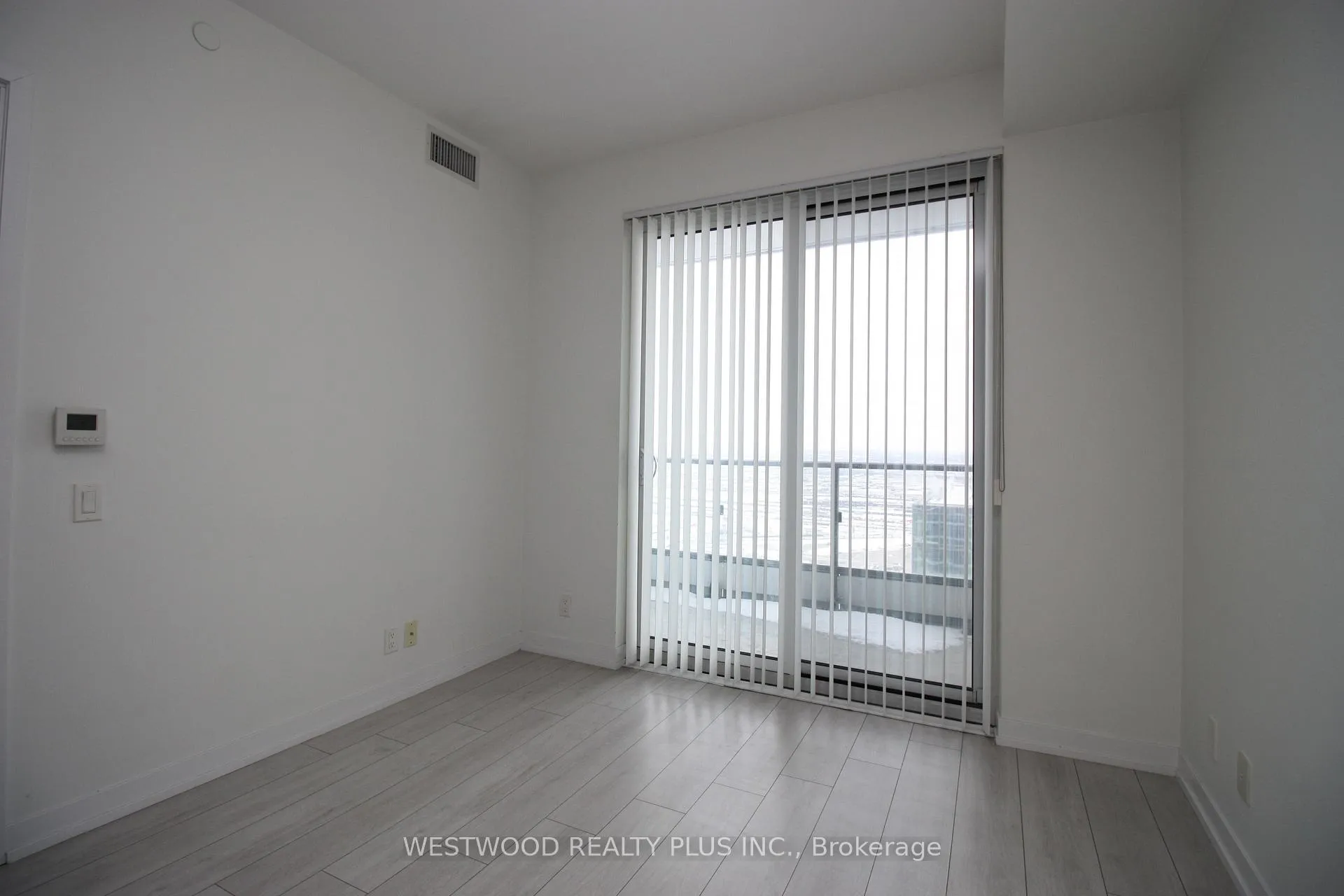 Photo 9 of Unit 5903, 950 Portage Parkway, Vaughan, Vaughan Corporate Centre — HOMEH