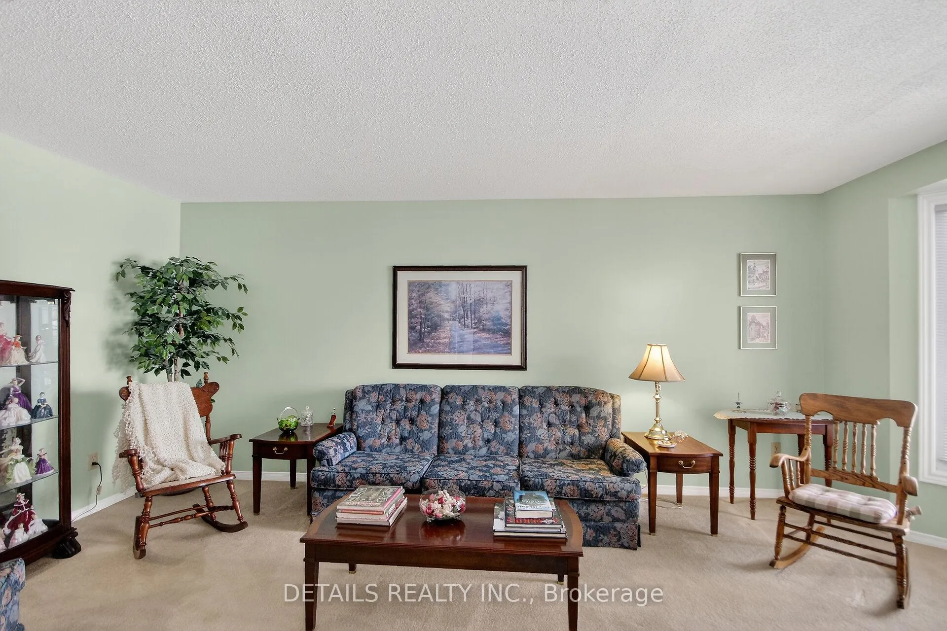 Photo 6 of 6105 Lariviere Crescent, Ottawa, Chapel Hill South - Orleans Village — HOMEH